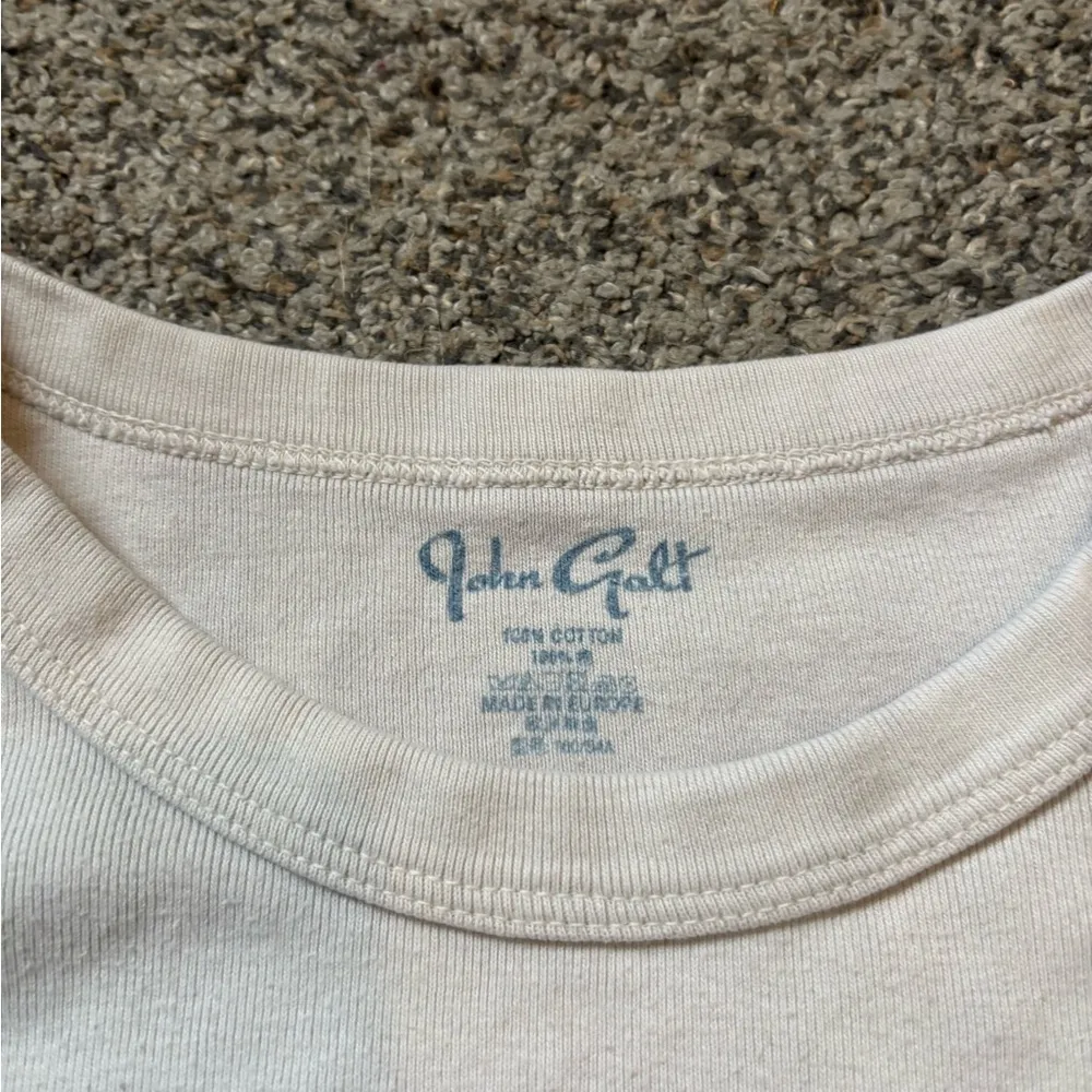 Brandy Melville  Baby Tee - Image 4