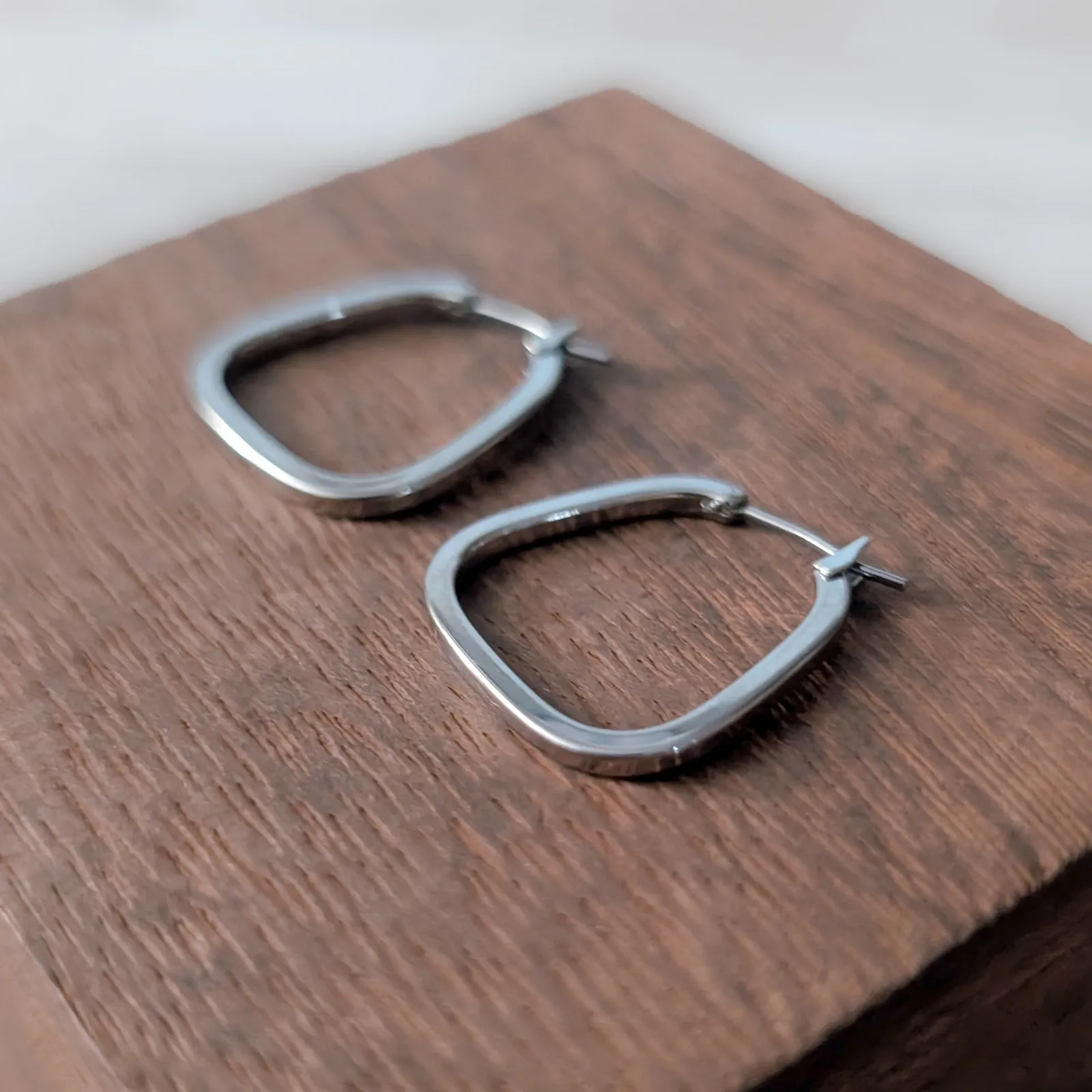 Vintage Earrings Silver Tone Unusual Shape Hoops - Image 3