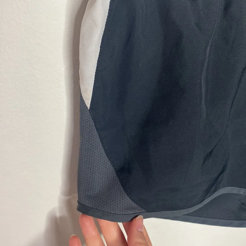 Nike mesh insert lined colorblock running shorts size XS - Image 42