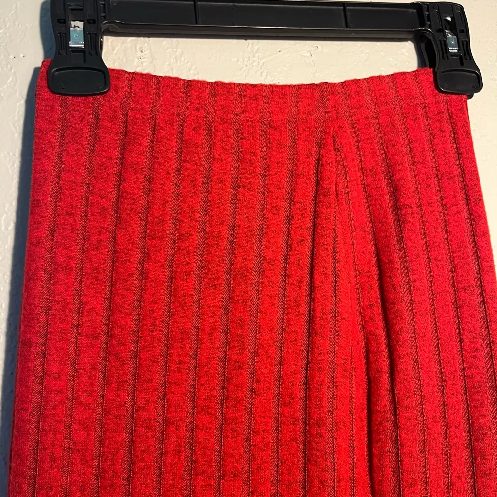 SHEIN Red Maxi/Midi Ribbed Pencil Skirt SZ XS Casual Flowy - Image 3
