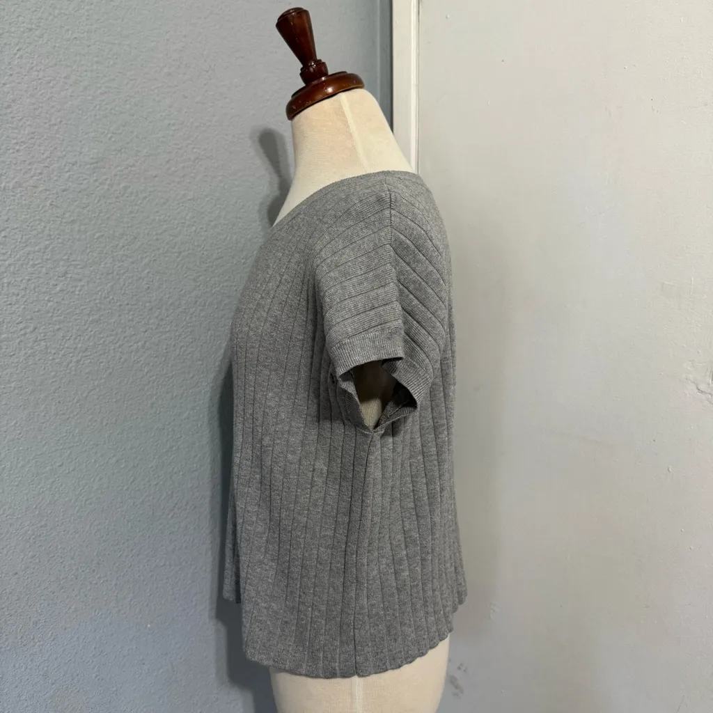 Sincerely Jules Women Luxury Gray Ribbed Short Sleeve Cozy Top Size‎ L Size L - Image 4