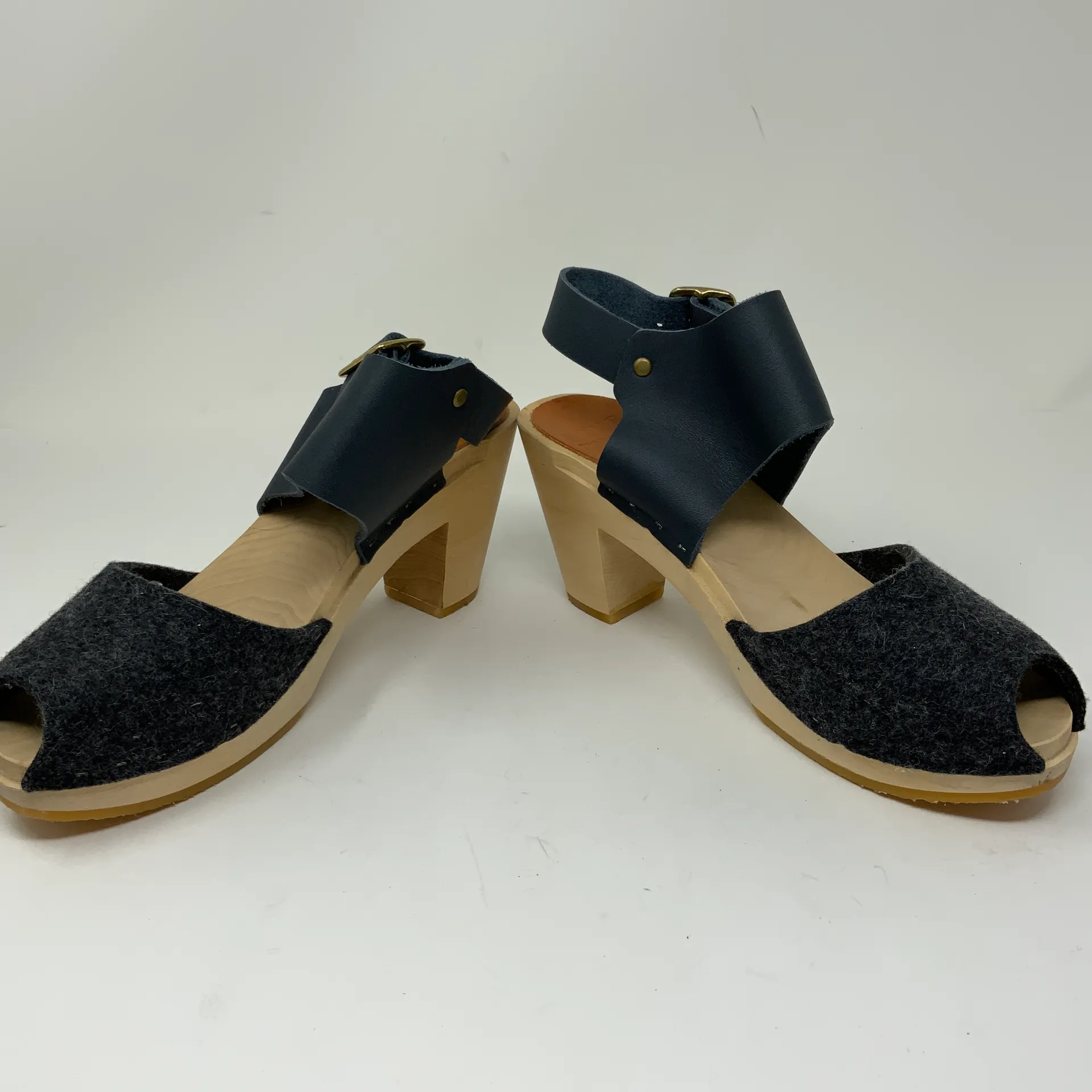 Bryr  Miranda Peep Toe Felt Fabric Leather Wood Platform High Heel Shoes Blue 8 - Image 3