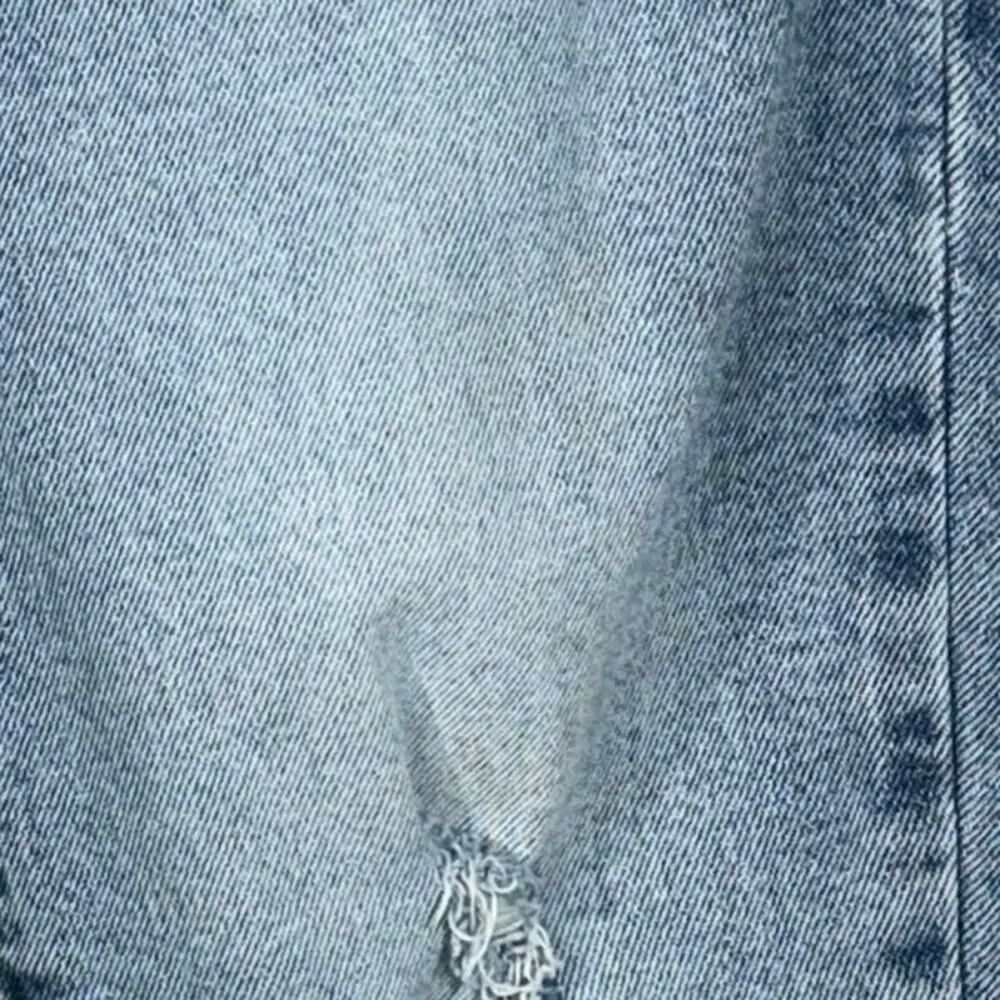 Pistola SZ 26 Jeans Distressed Frayed Hems Mid-Rise Light Wash Whiskered Blue - Image 9