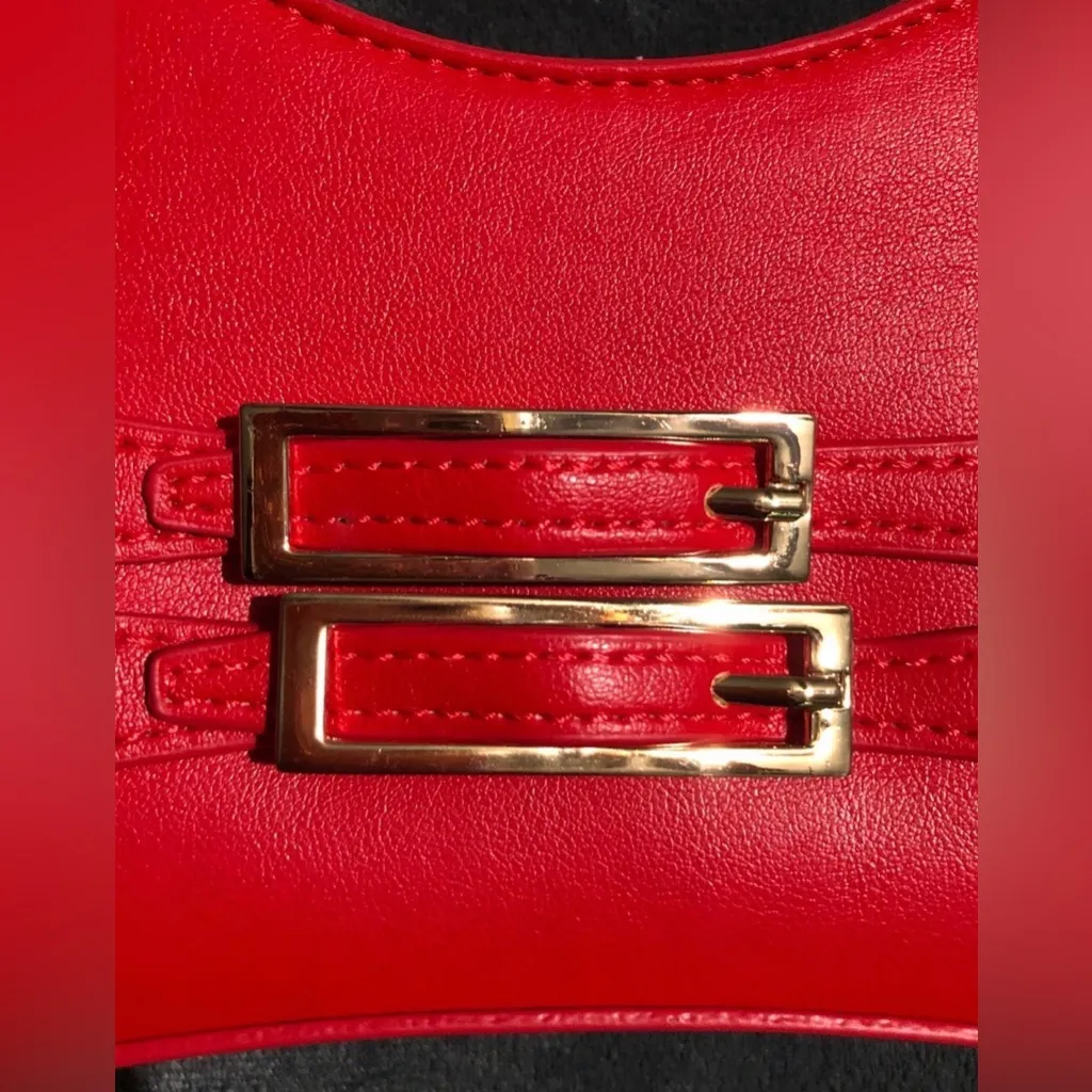 AKIRA Vibrant Red Shoulder Bag - Image 6