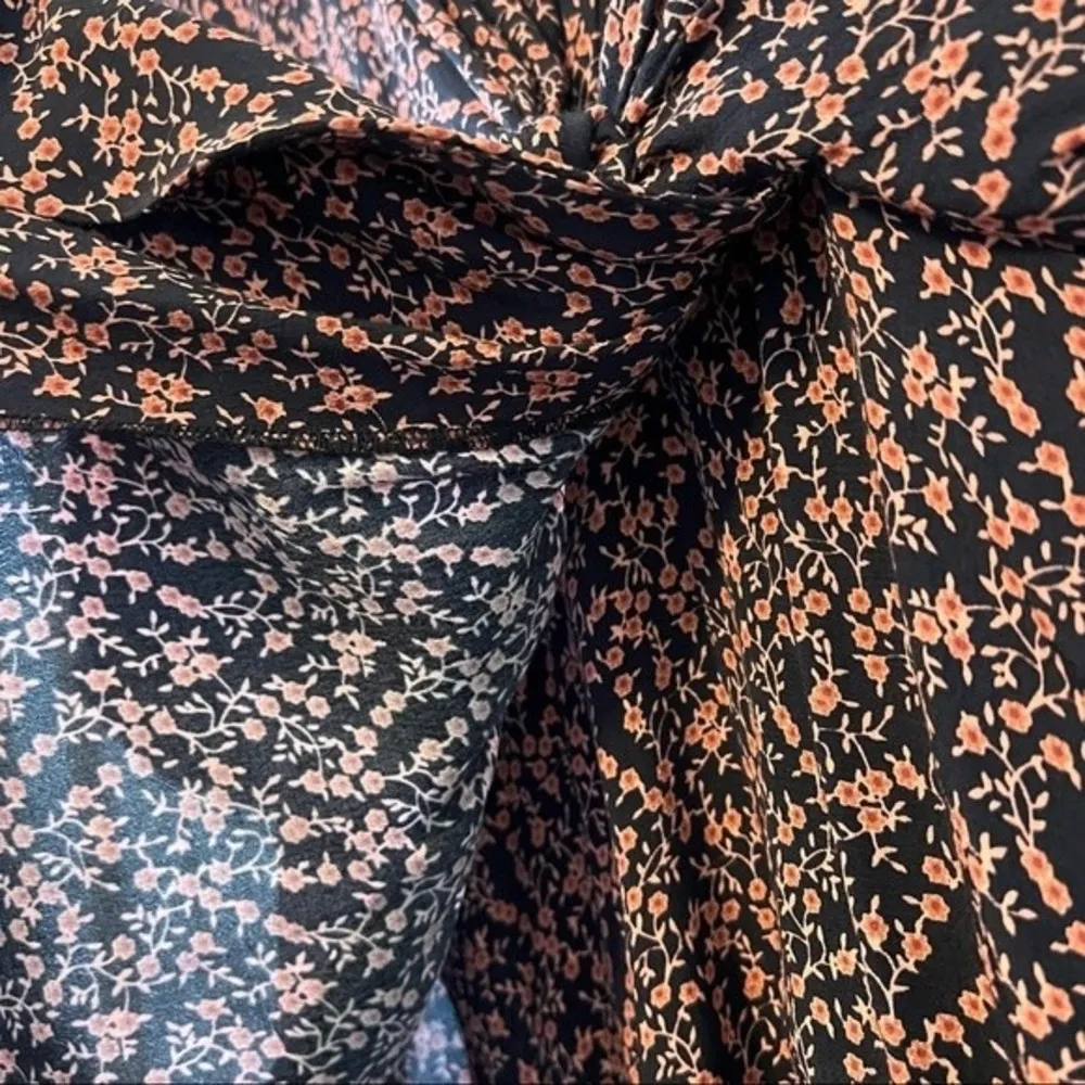 Clara Orange Floral Mini Wrap Dress Size Small - Image 5