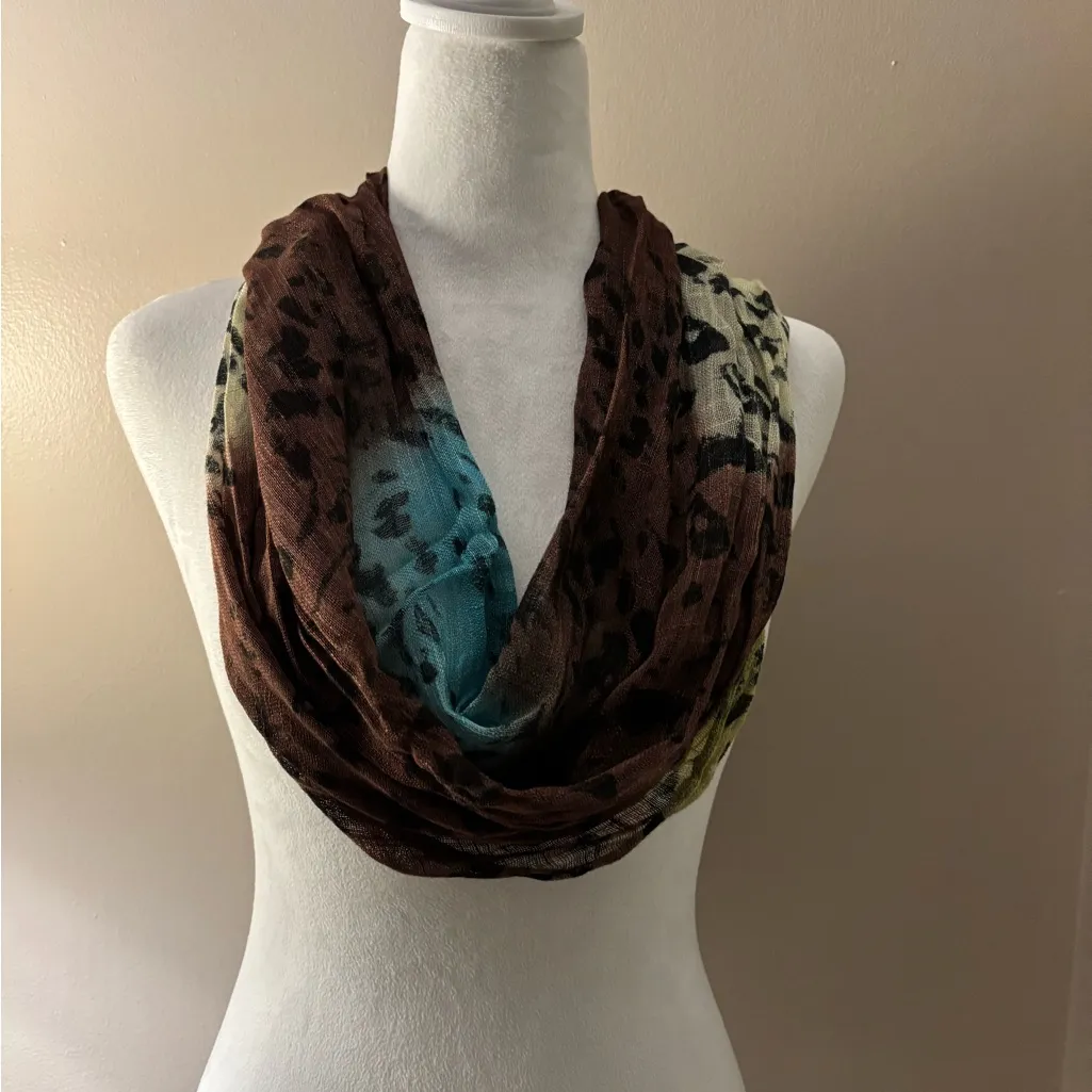 Elegant Multicolor Animal Print Scarf/Wrap with Fringe - Image 12