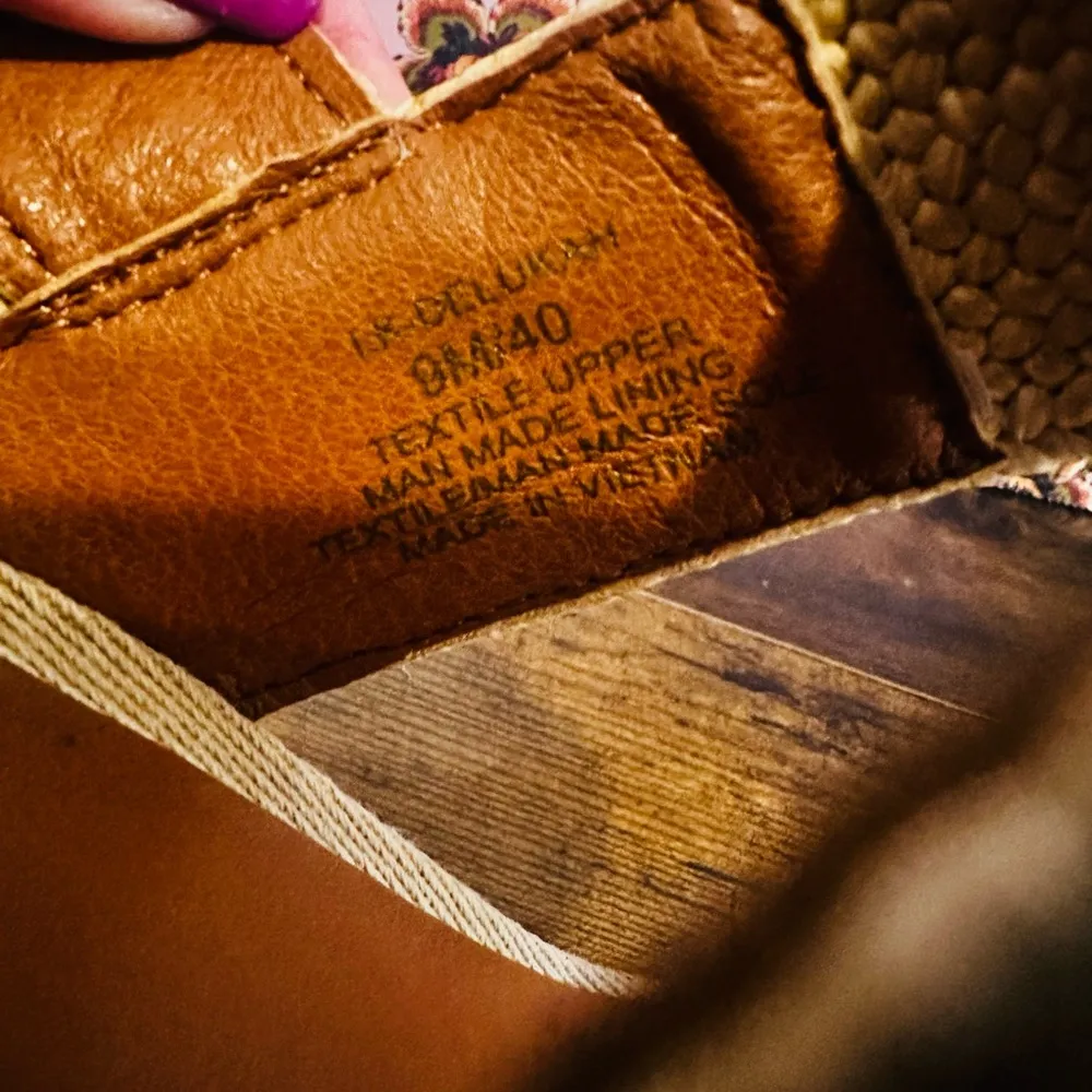 NWOT Lucky Brand Dk Natural  Remy Stretch Delukah Platform Wedge Heels, Size 9M - Image 7