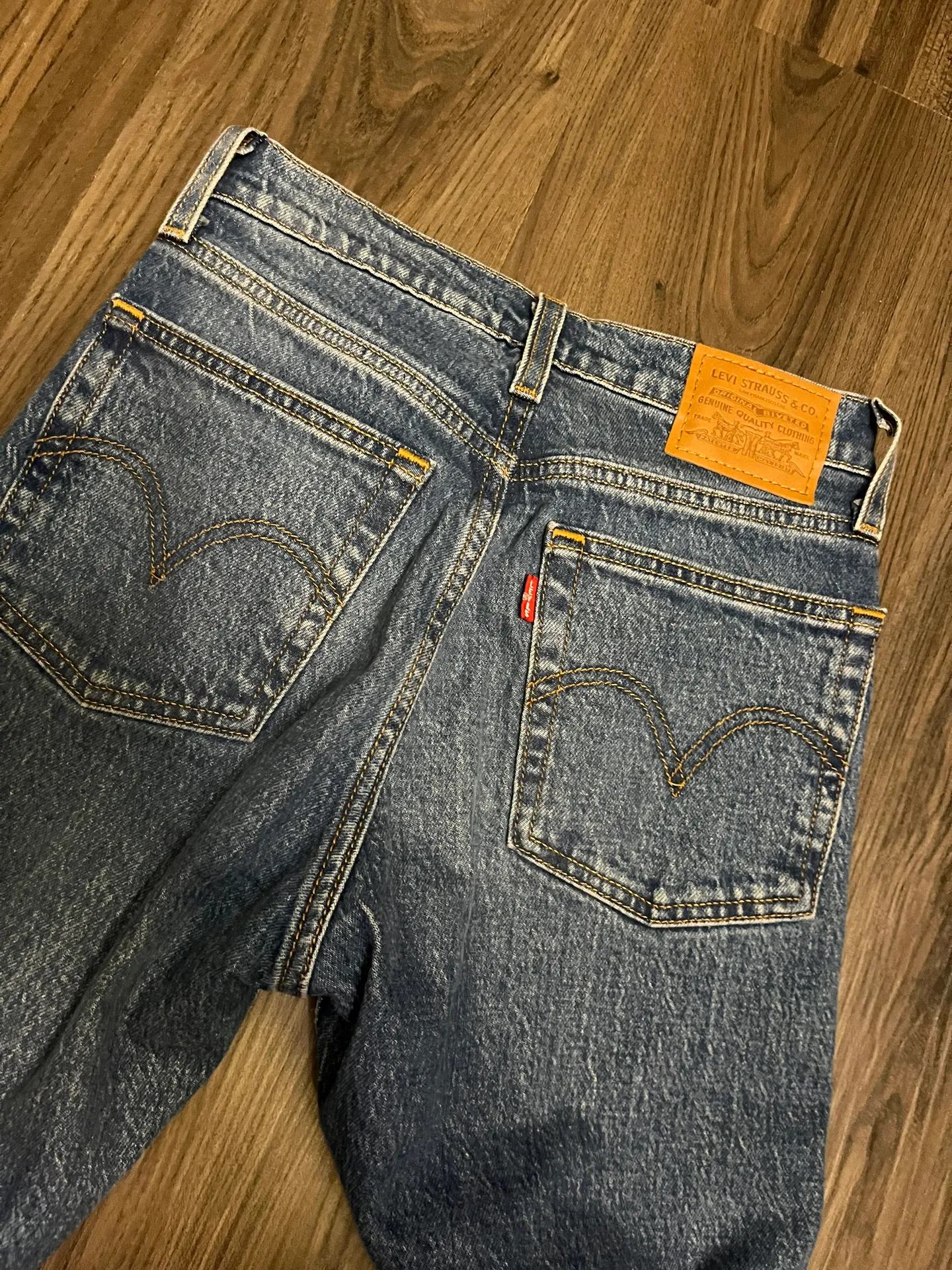 Levi’s Wedgie Straight Jeans  - Image 6