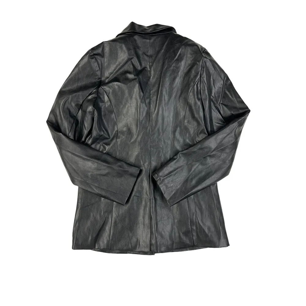 White Fox Boutique  - Faux Leather Blazer in Black - Image 4