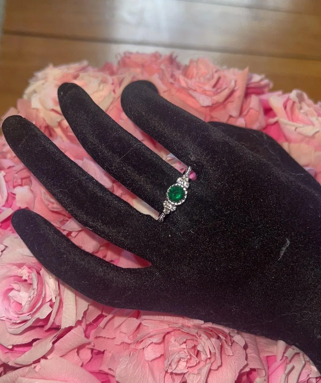 Emerald Green ring - Image 5