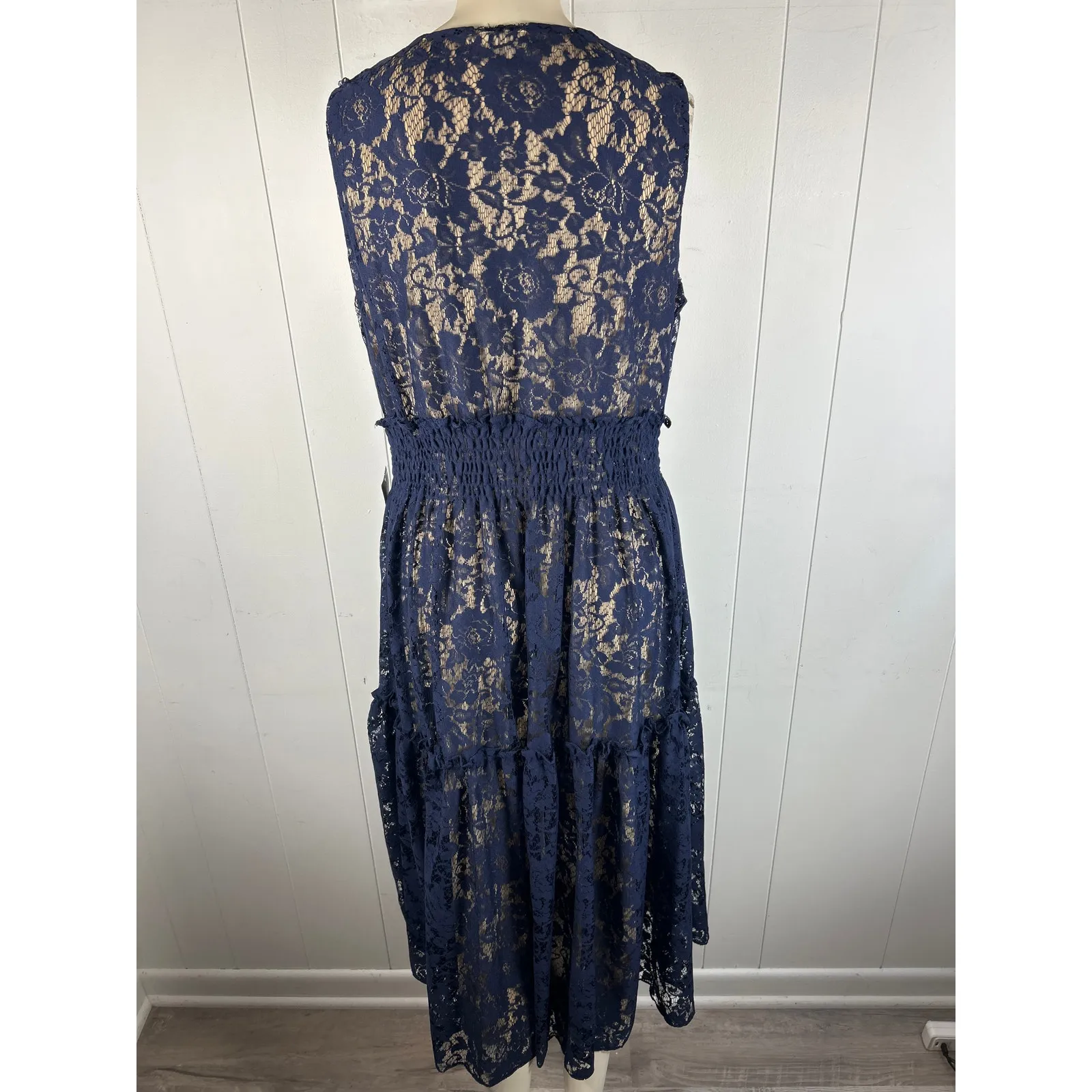 New! Gabby Skye women’s size 14 navy blue Tiered Lace dress. NWT. - Image 4
