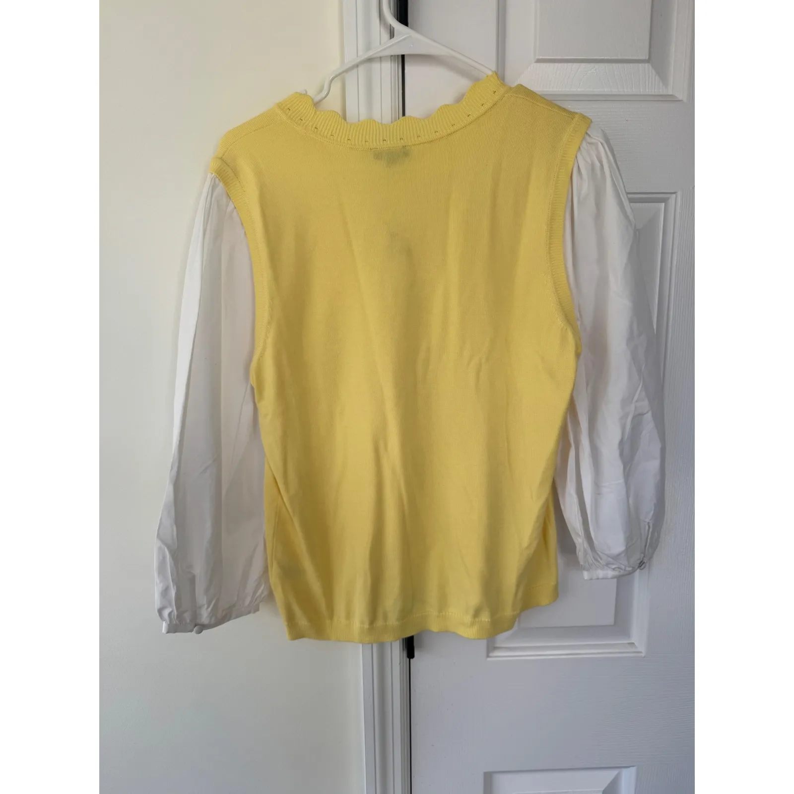 Talbots Womens Yellow Scalloped Neck Knit Sweater White Puff Sleeve Size M - Image 2