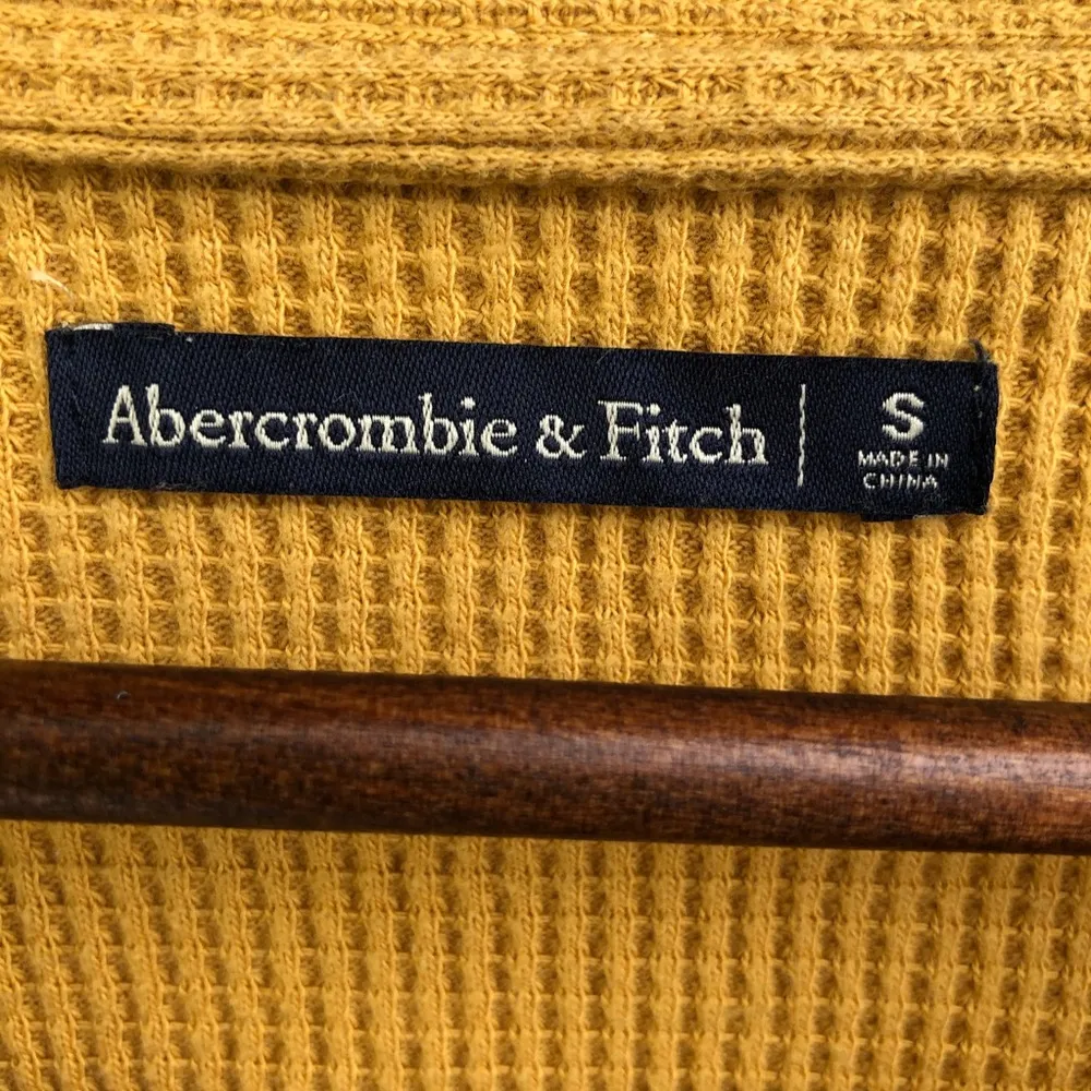 Abercrombie Fitch Women’s Mustard Yellow Waffle Knit Long Sleeve Lace Small - Image 8