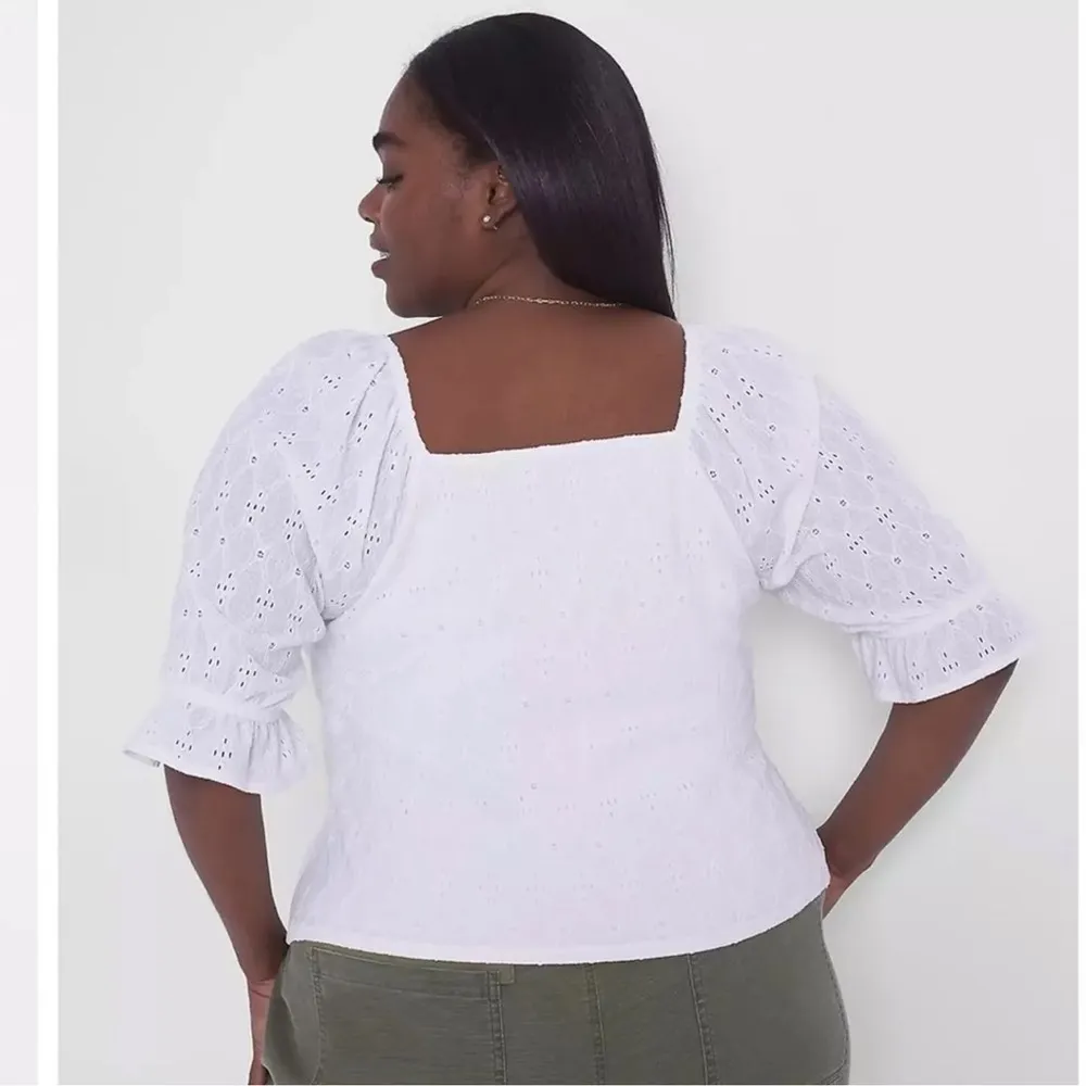 Lane Bryant NWT Crop Drawcord Detail Eyelet Top Size 18/20 - Image 2