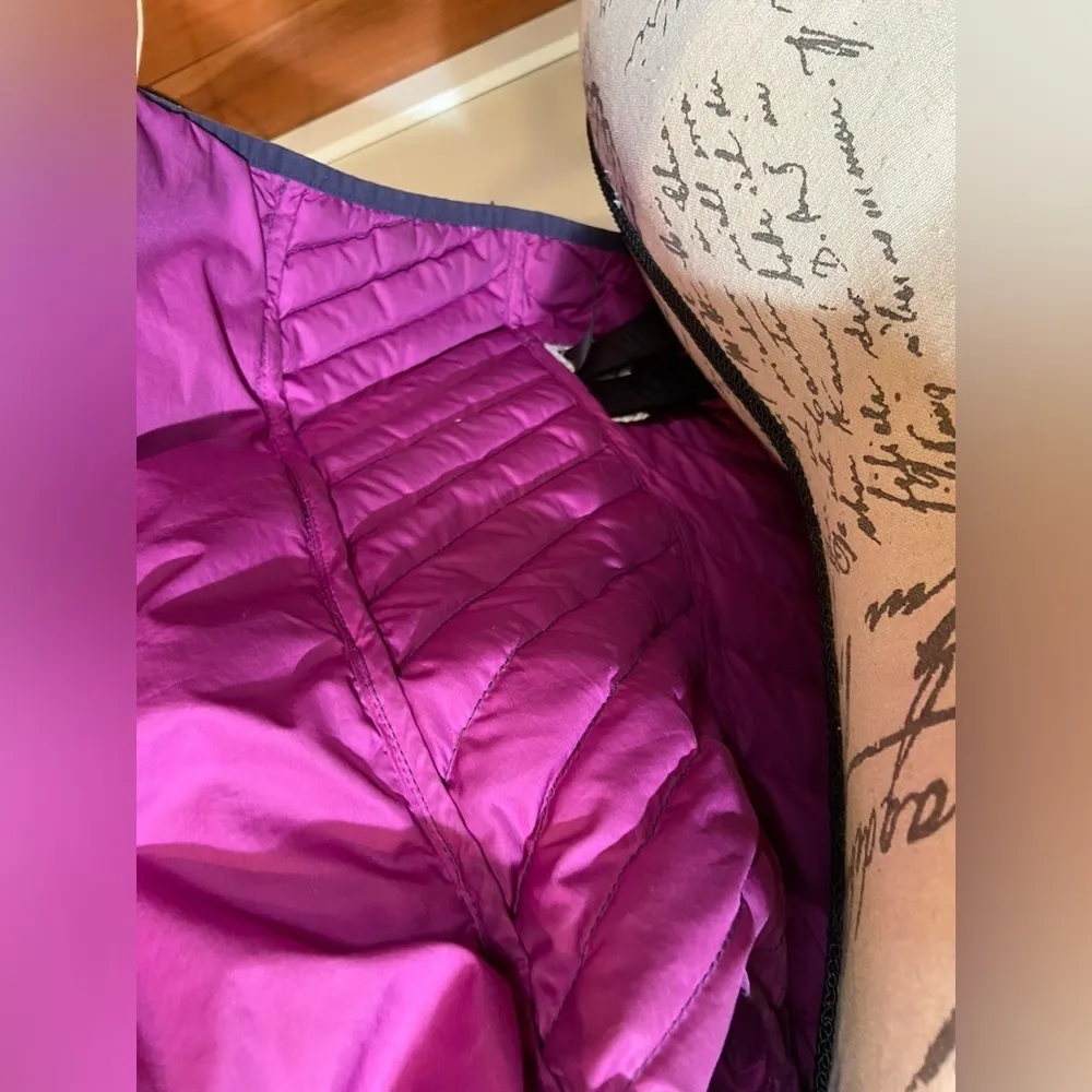 Marmot  Women’s‎ Aruna Down Jacket Purple sz Small - Image 7