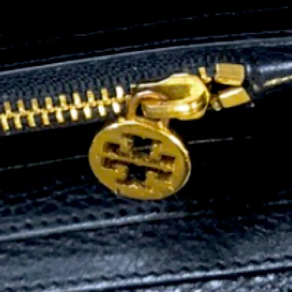 TORY BURCH Black Tumbled Leather Full Zip Continental Wallet - Image 7