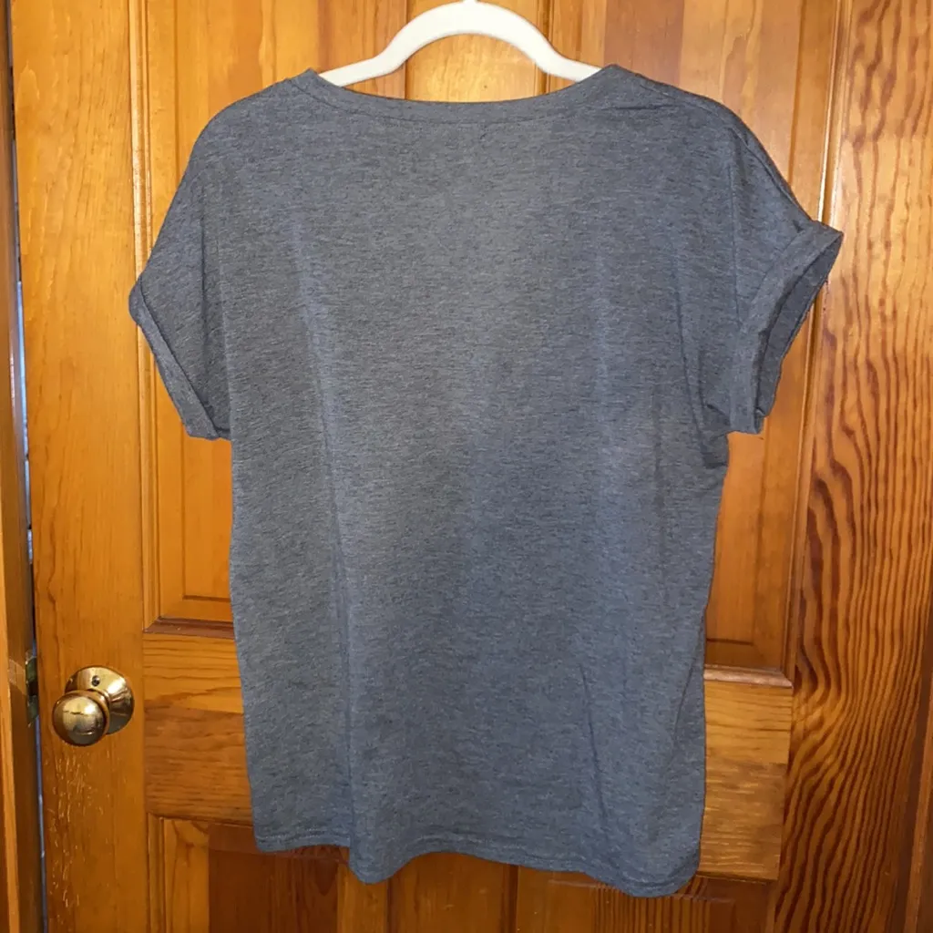 EUC Disney-Themed Making Magic Happen Grey Tee Shirt, Size Medium - Image 4