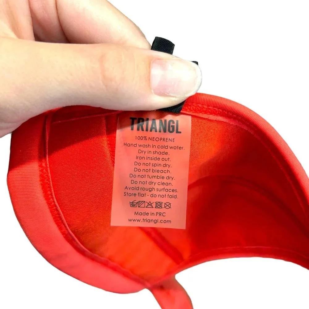 Triangl Red Triangle Cup Neoprene Eyelet Crochet Bikini‎ Top Size Medium - Image 7