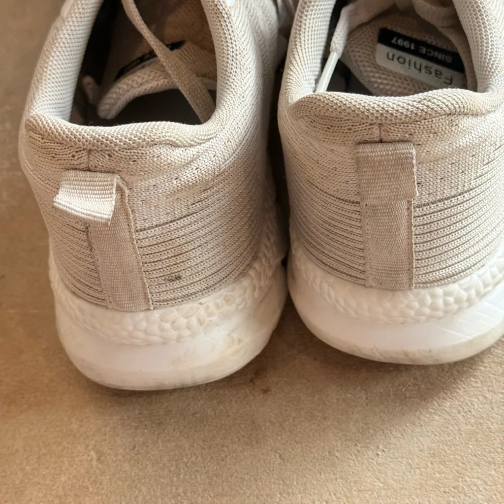 Source Unknown Light Beige Knit Athletic Shoes Size 7 - Image 3