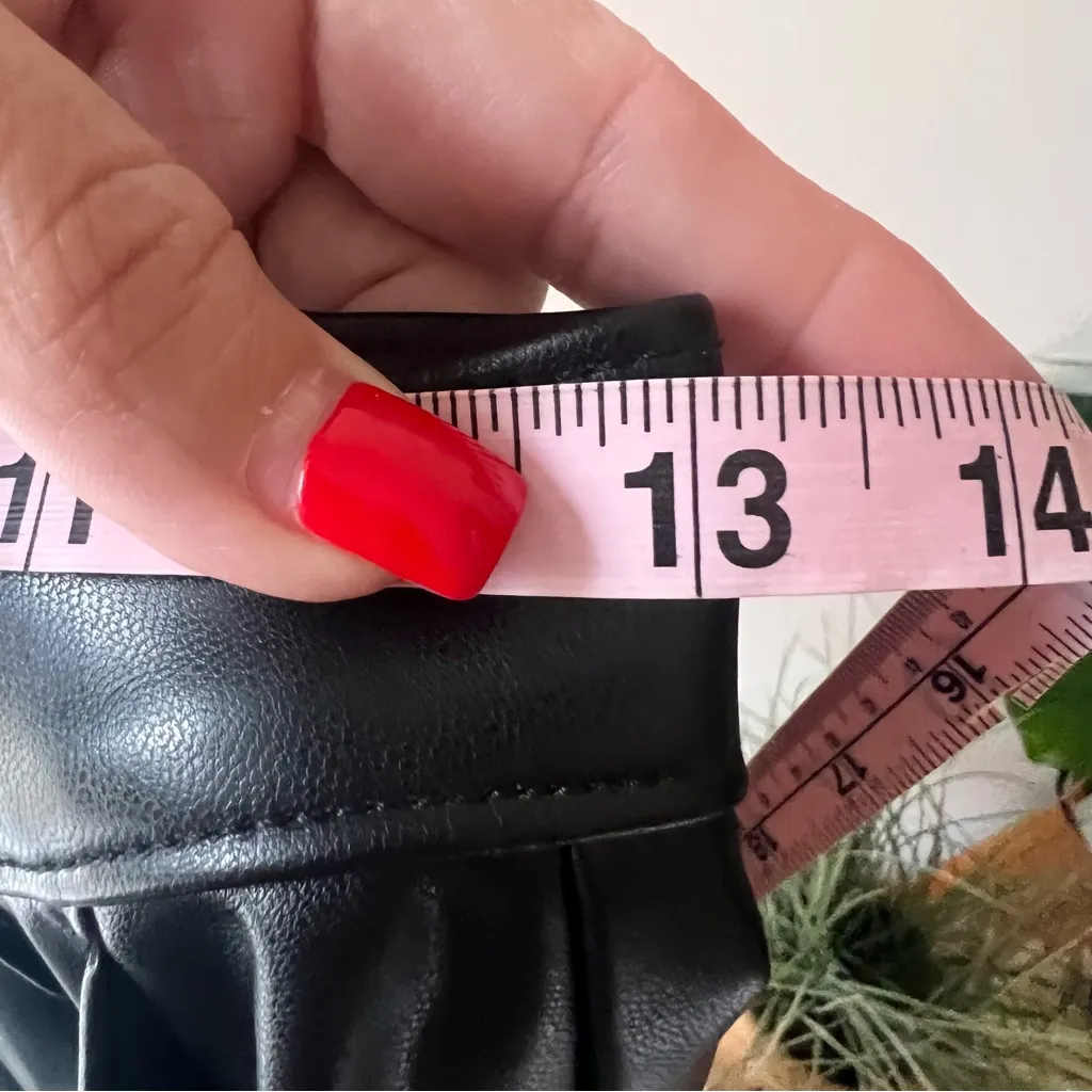 ABERCROMBIE & FITCH The Skinny Ultra High Rise faux‎ leather pants SIZE 4 short - Image 6