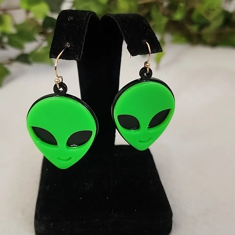 Resin Green with Black Alien Face Earrings - Image 2