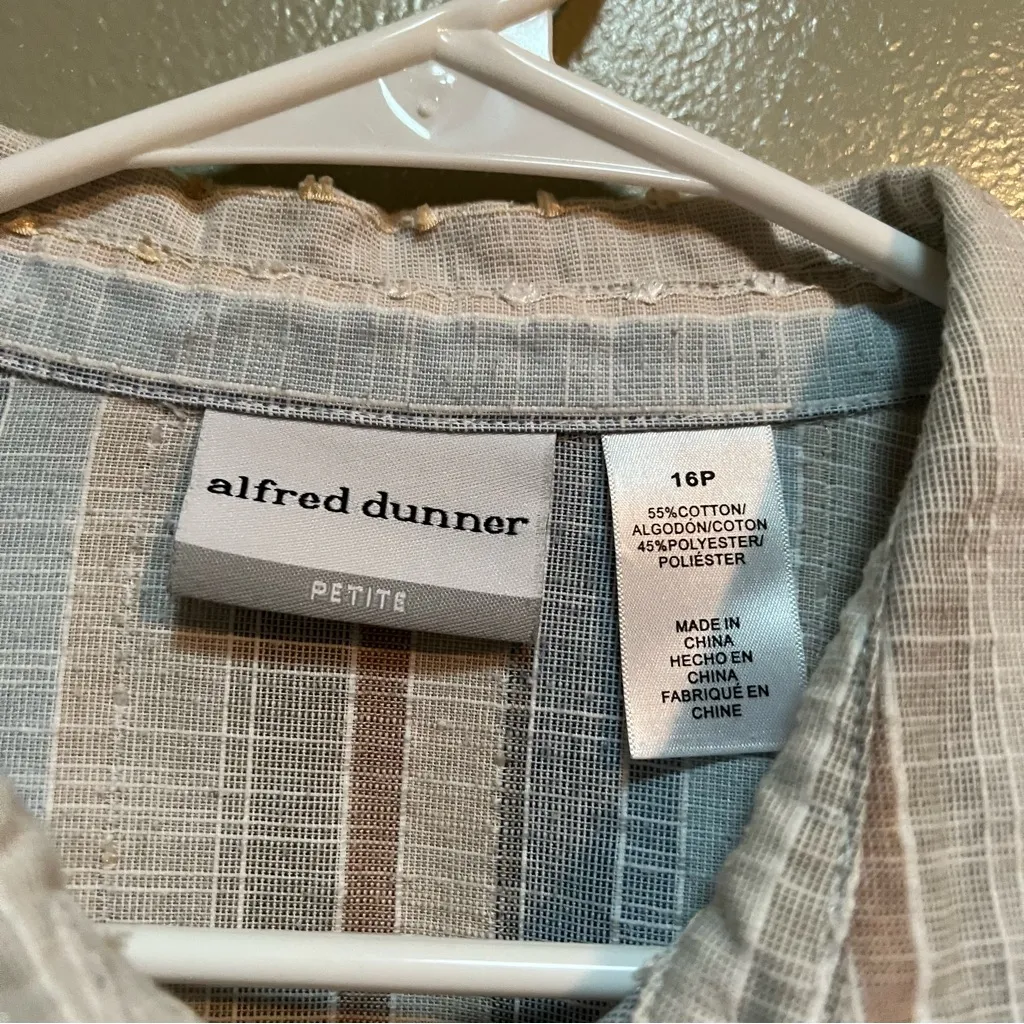 Alfred Dunner Button Down Blouse Pink Blue Tan Stripes Clip Dot 16P - Image 9