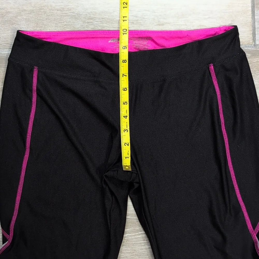 Avia Above Knee Capri Leggings | Avia Black And Pink Capri Leggings - Image 6