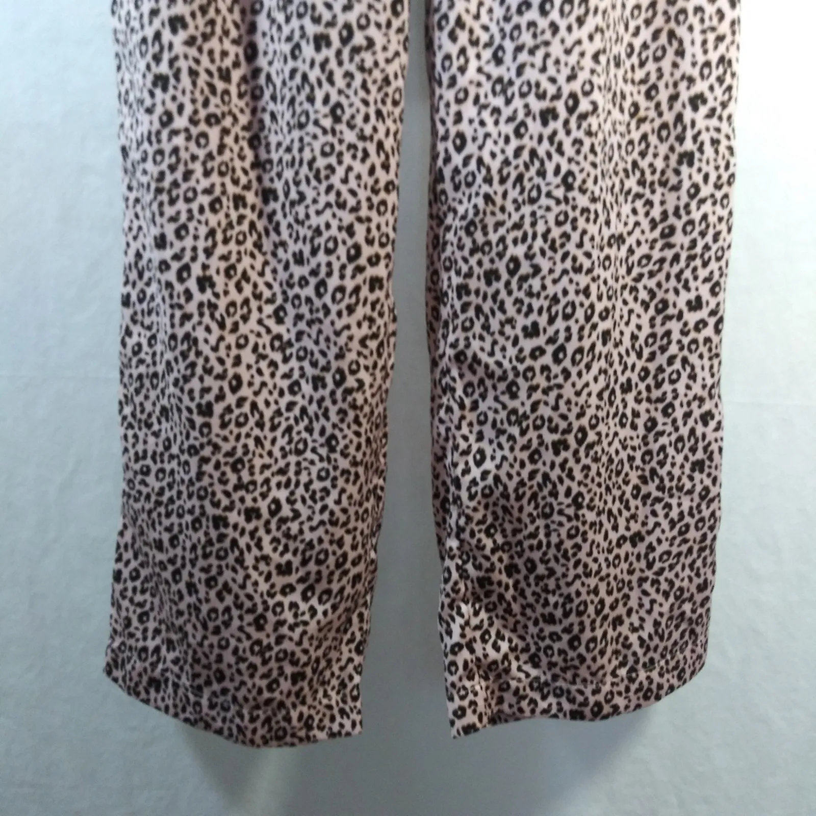 Banana Republic Women Pajama Bottom Pink Leopard Size Small - Image 5
