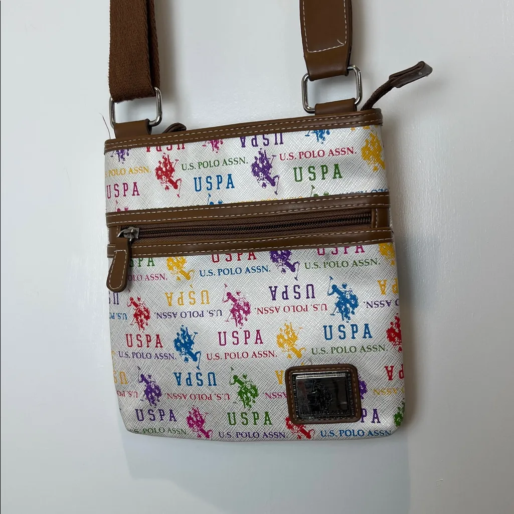 U.S. Polo Assn. Multicolor Crossbody Bag. White - Image 2