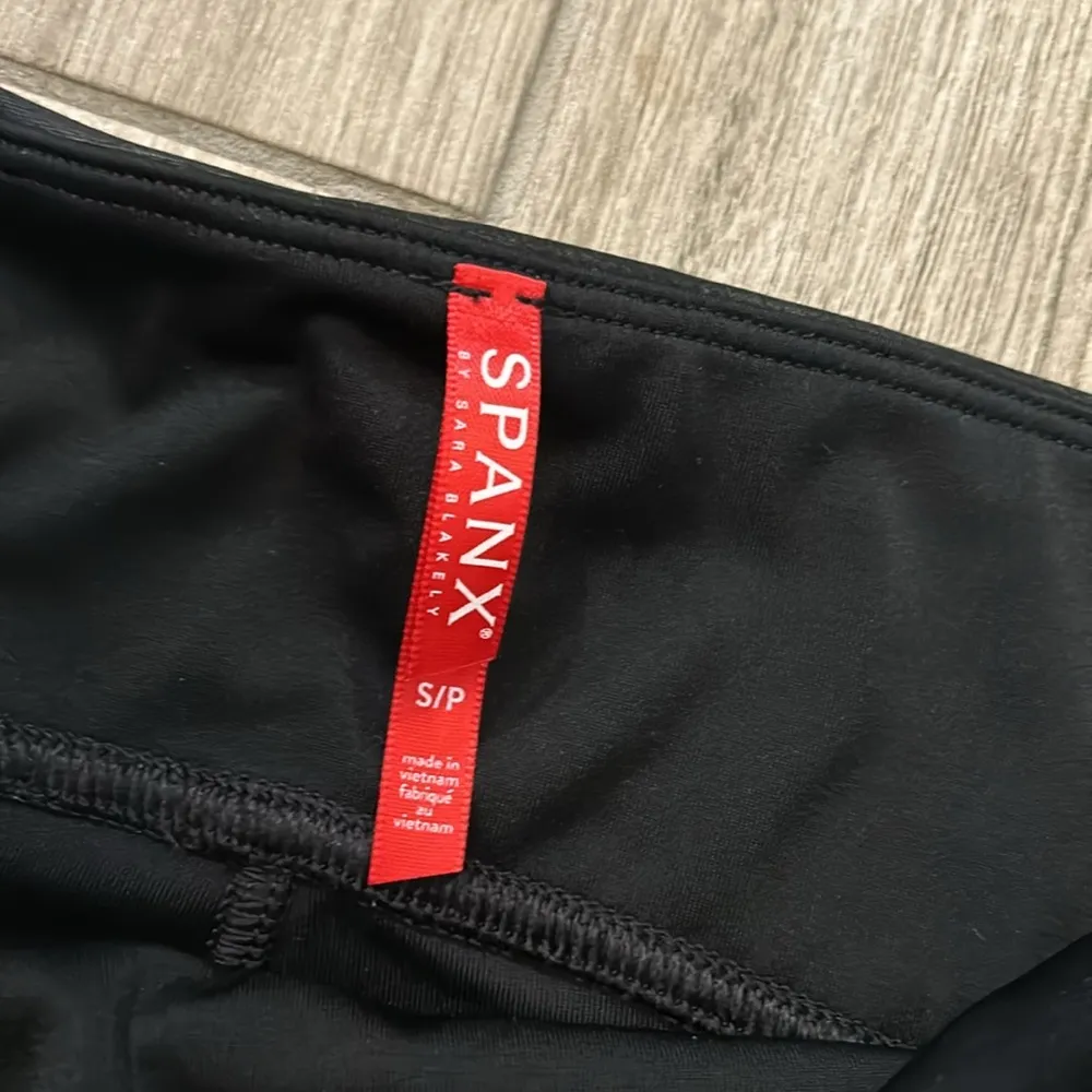 Spanx  biker shorts - Image 2