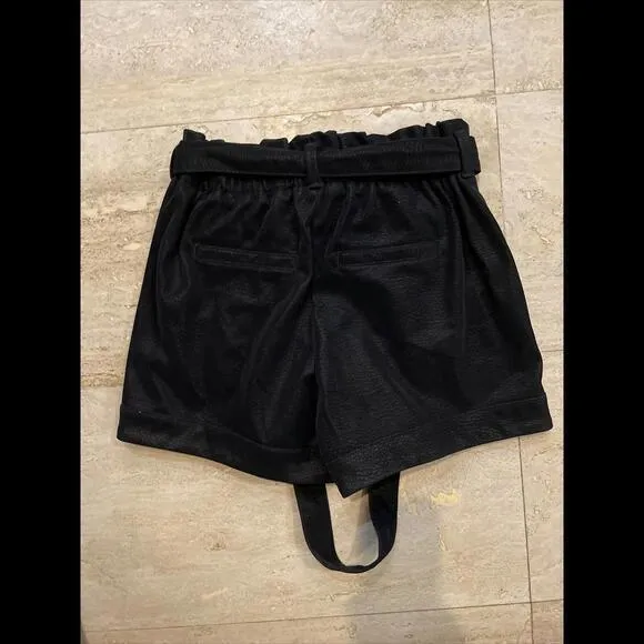 Express Shortie Extreme High Rise Faux Leather Shorts size 2 W/‎ Belt - Image 4