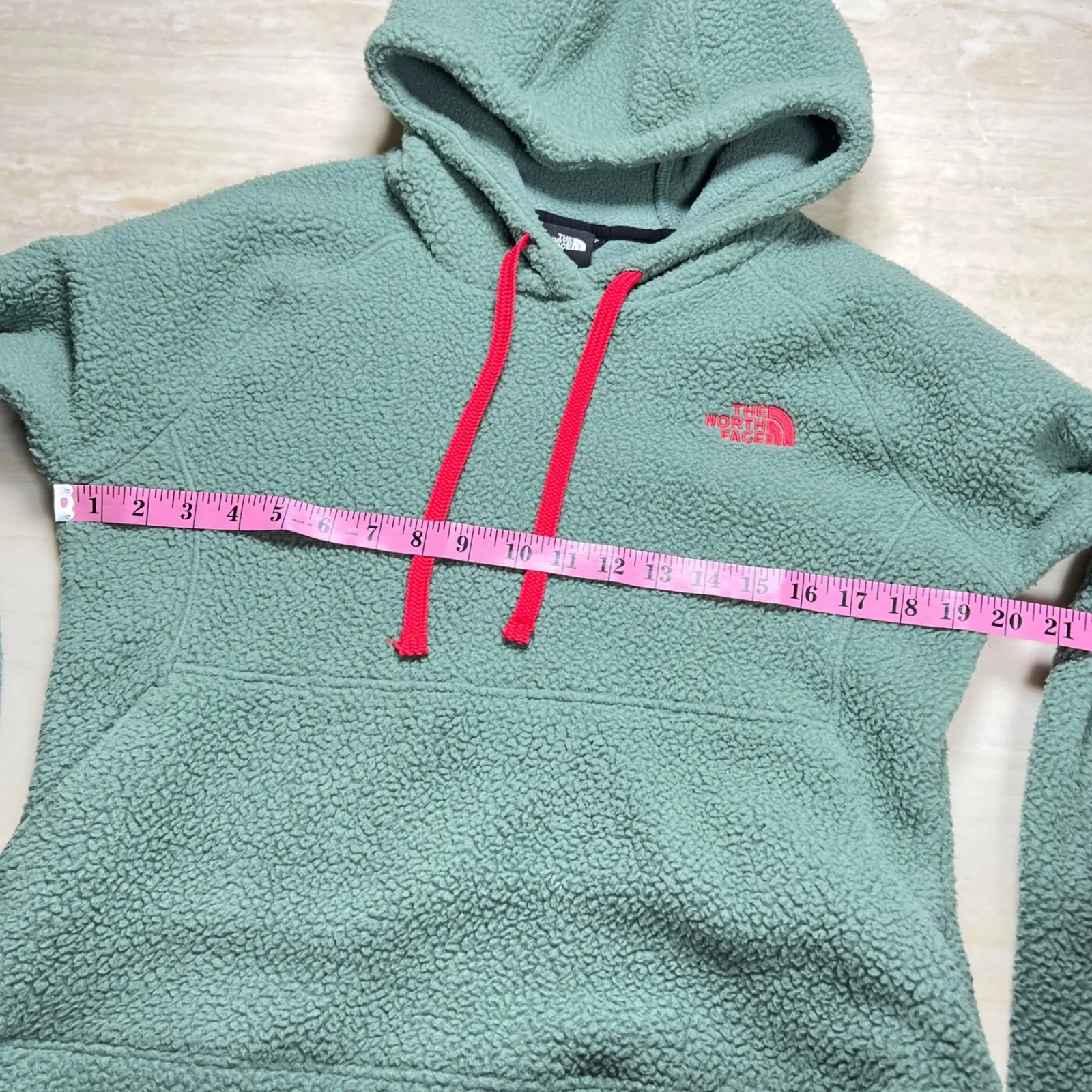 The North Face Womens Medium Sherpa Fleece Pullover Hoodie Green Pink Trim - Image 6