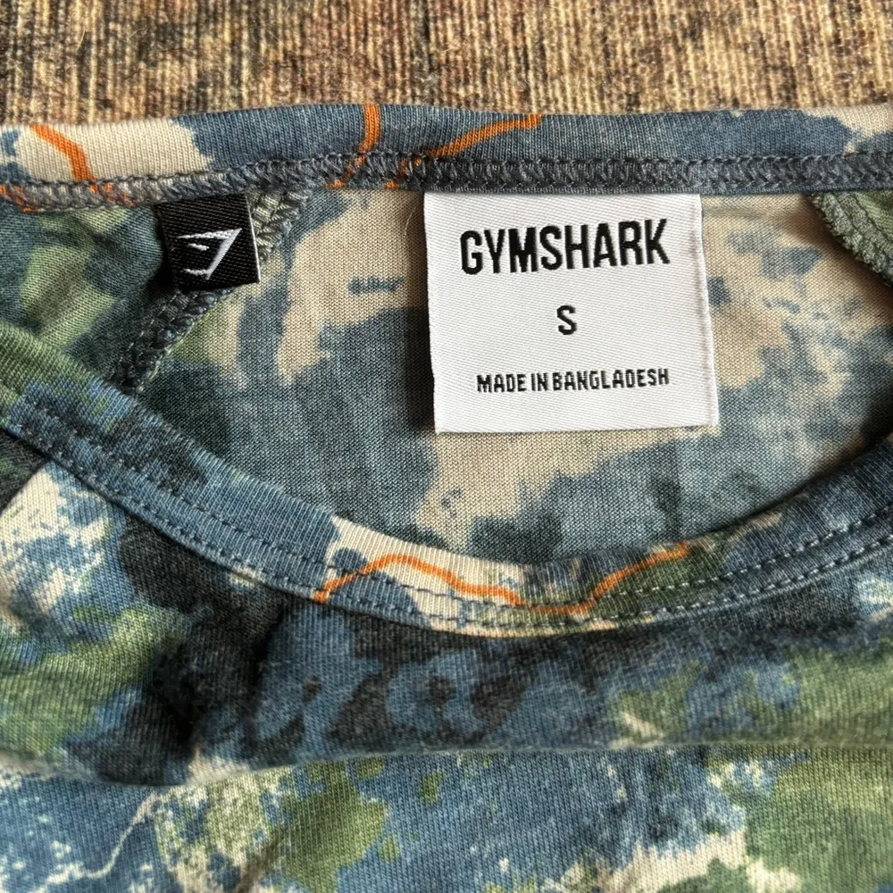 Gymshark Venture Short Sleeve Womens Training Top - Size S - Image 4