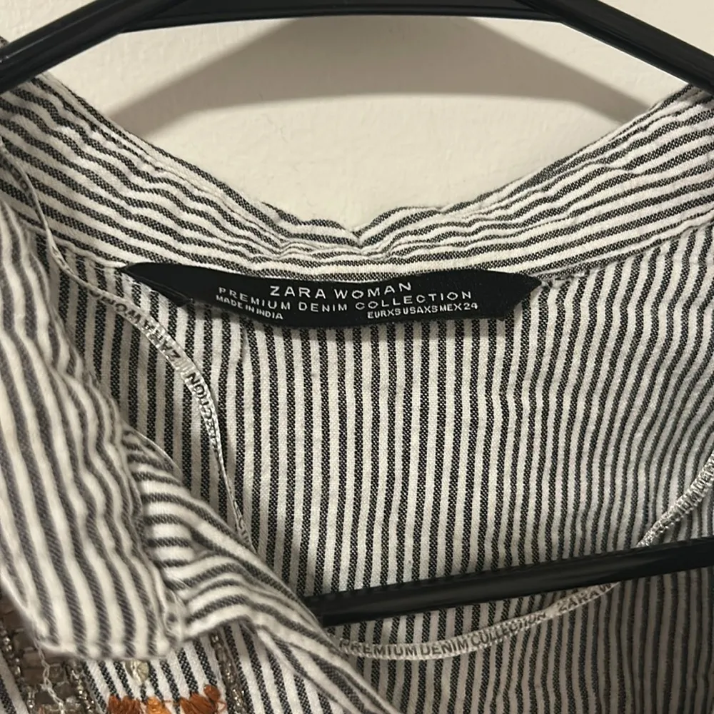 Zara Embroidered Beaded Long Sleeve Button Down Blouse Oversized Size XS - Image 2