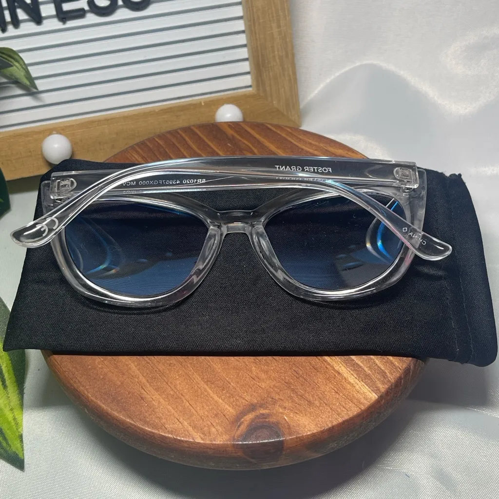 Foster Grant SR1020 Clear Frame Blue Light Blocking Glasses Computer Readers - Image 2