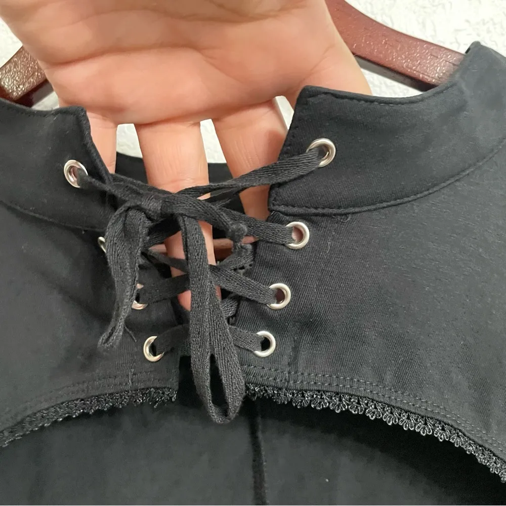 Hot Topic Royal Bones Womens Shirt Black Short Sleeve Cold Shoulder Plus Size 5X - Image 7