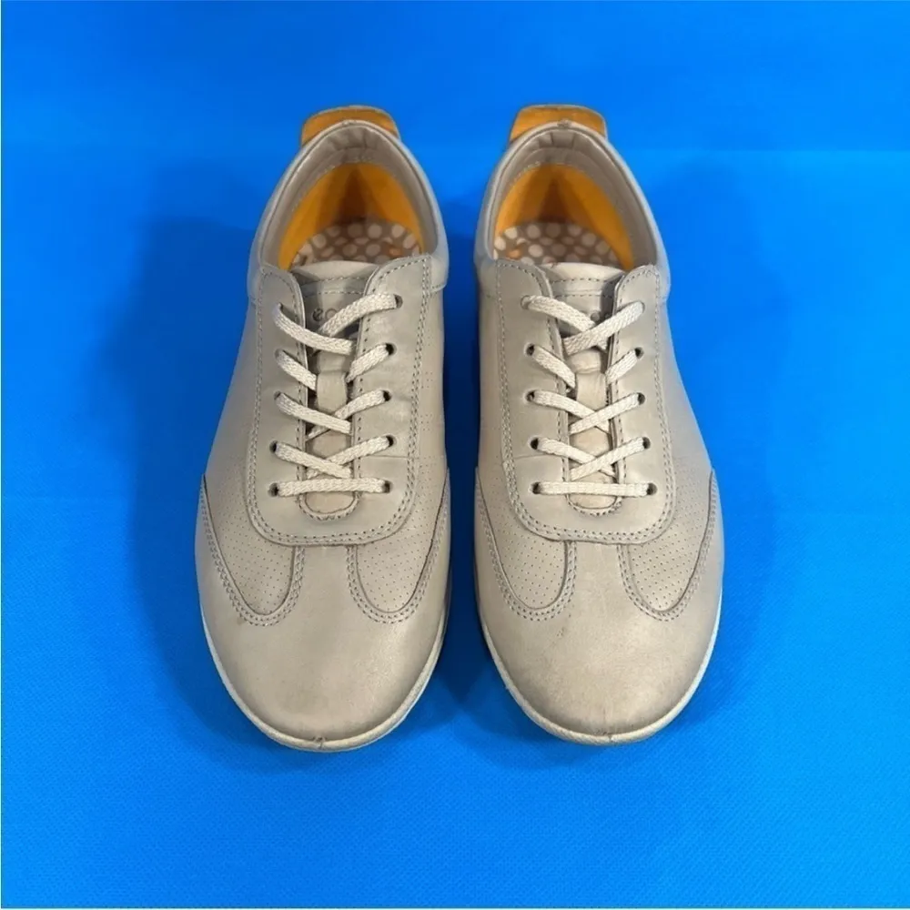 Ecco Women's Casual Leather Sneaker Size 38B Gray US 7/7.5 Tan - Image 3