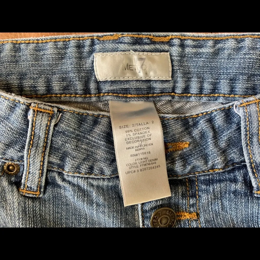 Metro 7 Cropped/Cargo Button Up Jeans - Image 6