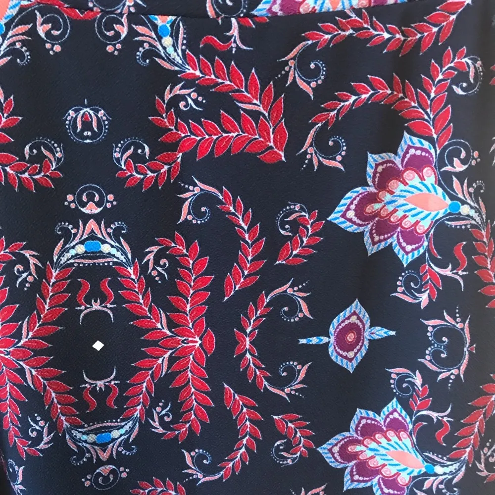 LuLaRoe Cassie Skirt Navy w/ Leaf Design BNWT 3X - Image 4