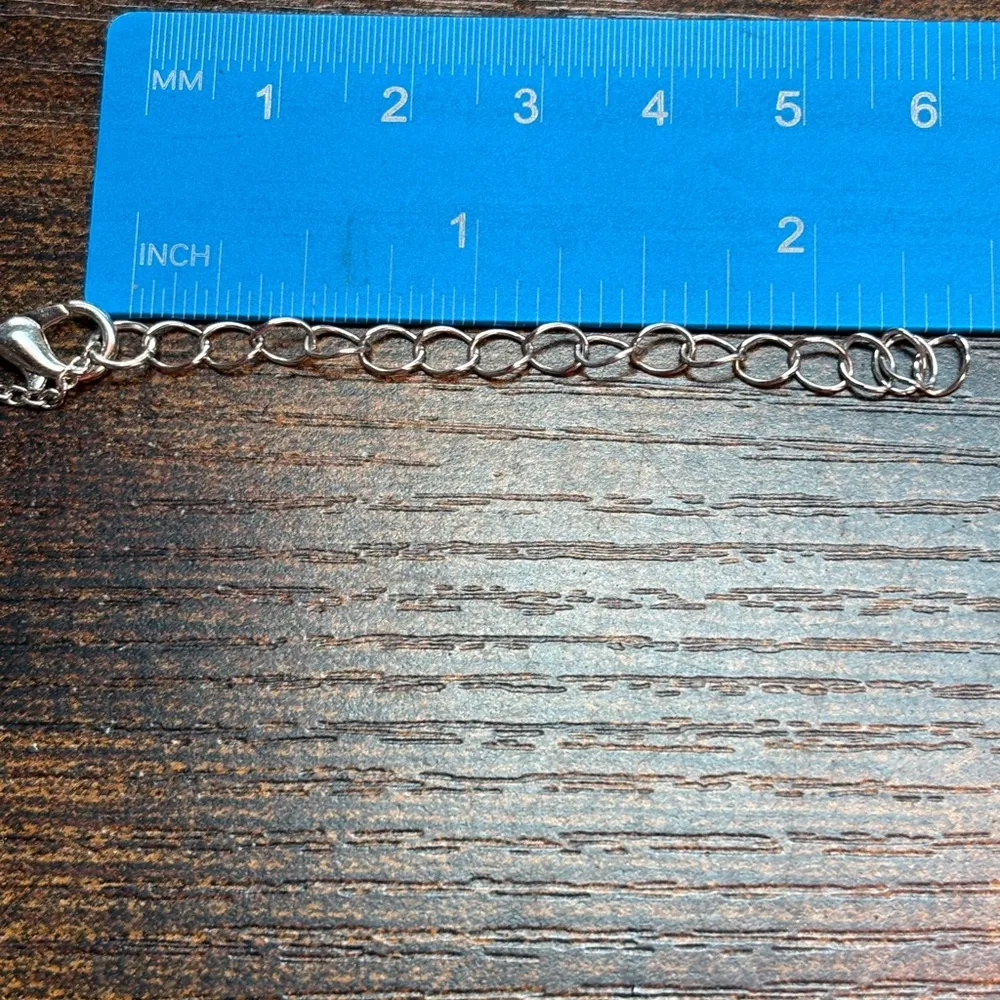 Silver Heart Pendant Necklace - Image 5