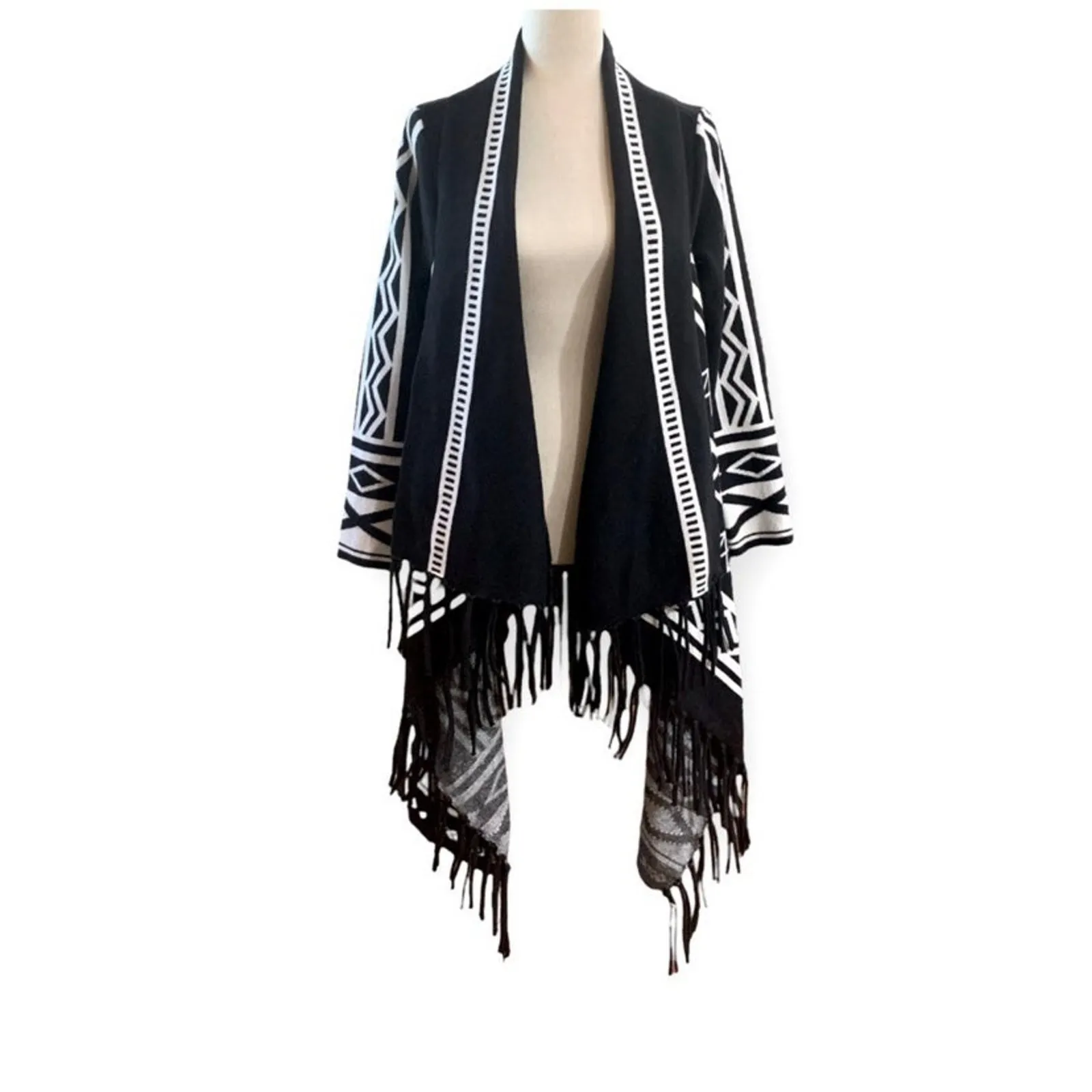 2010s Chico’s Black Tribal Fringe Knit Open Cardigan Wrap Size 3 XL - Image 3