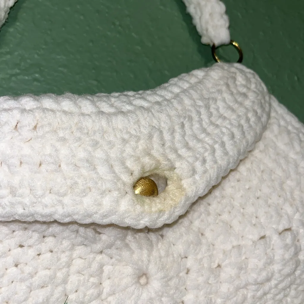 Vintage handmade crocheted Grandma purse - Image 3