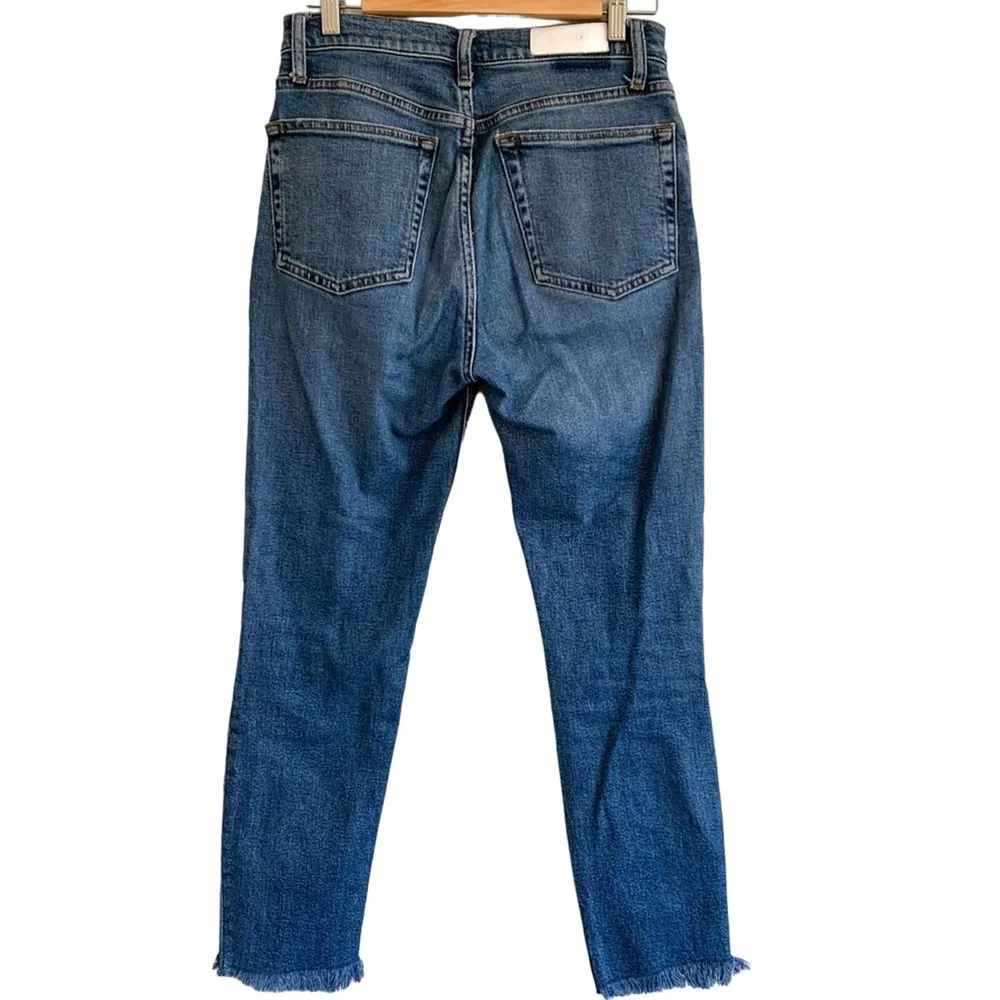 Re/Done 90s High-Rise Ankle Crop Distressed Denim Jeans in Dusk Destroy 27 - Image 3