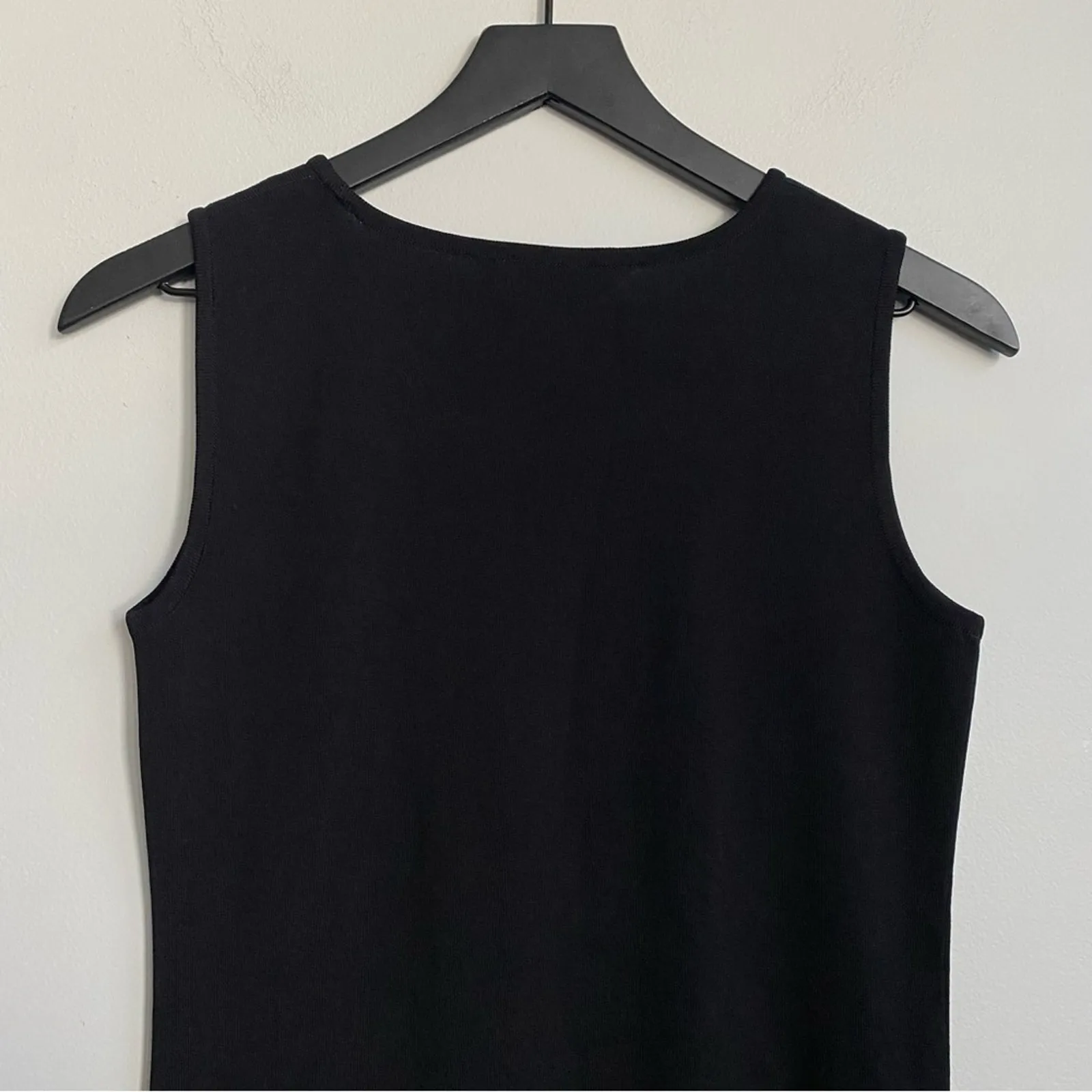 Exclusively Misook Sleeveless Black Dress - Image 8