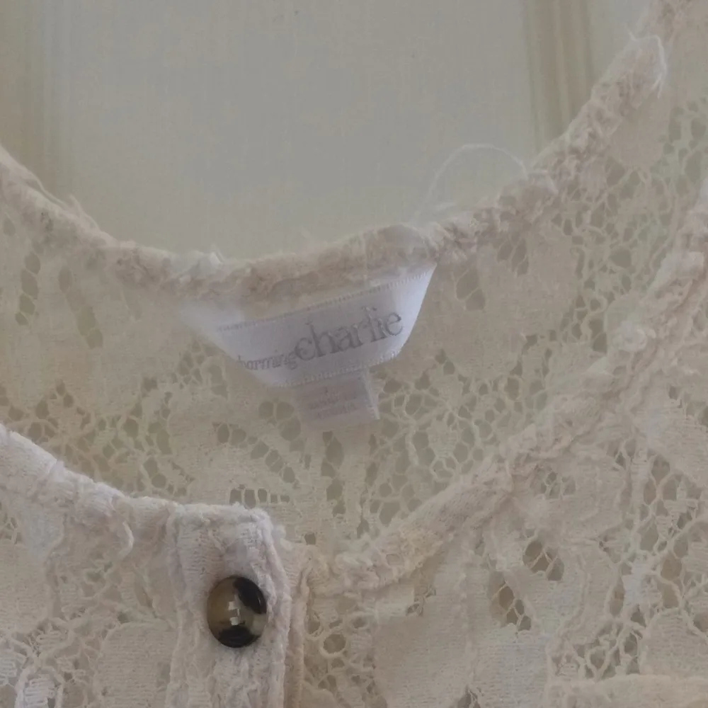 FINAL MARKDOWN CHARMING Charlie lace look blouse large - Image 3