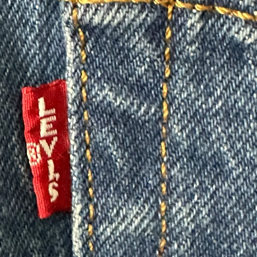 Levi's 501 Premium Crop Jeans in Charleston Fun Size 27 Big E Distressed Raw Hem - Image 14