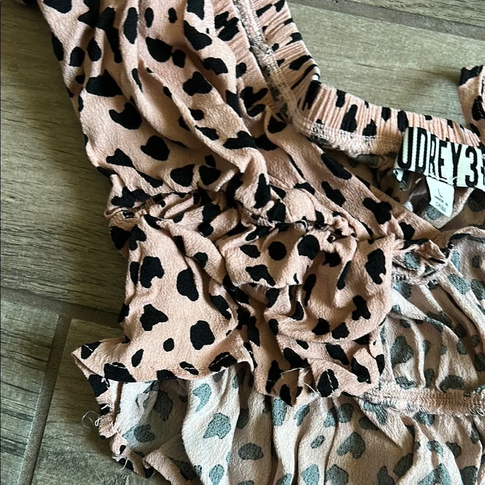 Audrey 3+1 Pink Leopard Print Crop Top - Image 3