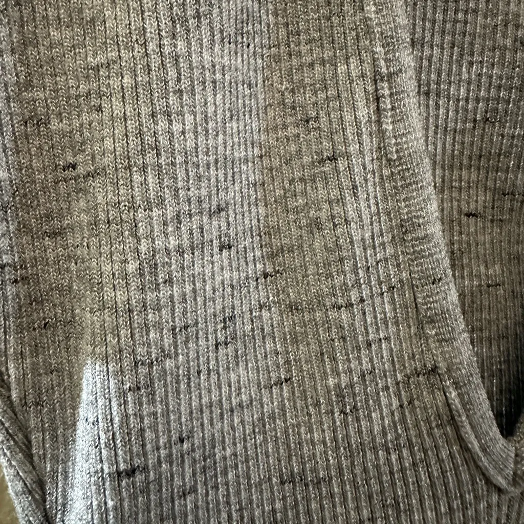 Women’s Gray V - Image 5