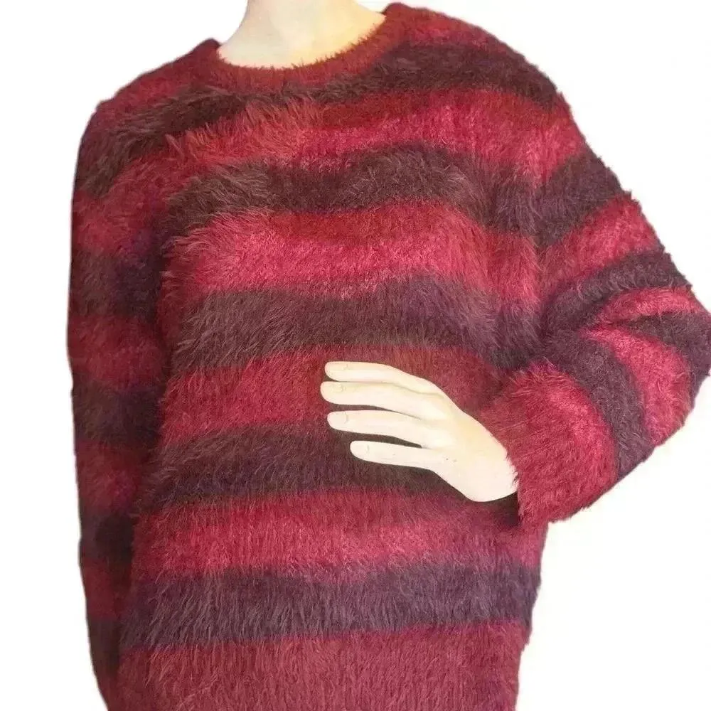 Savage crewneck fuzzy texture long sleeve sweater l. Size L - Image 4