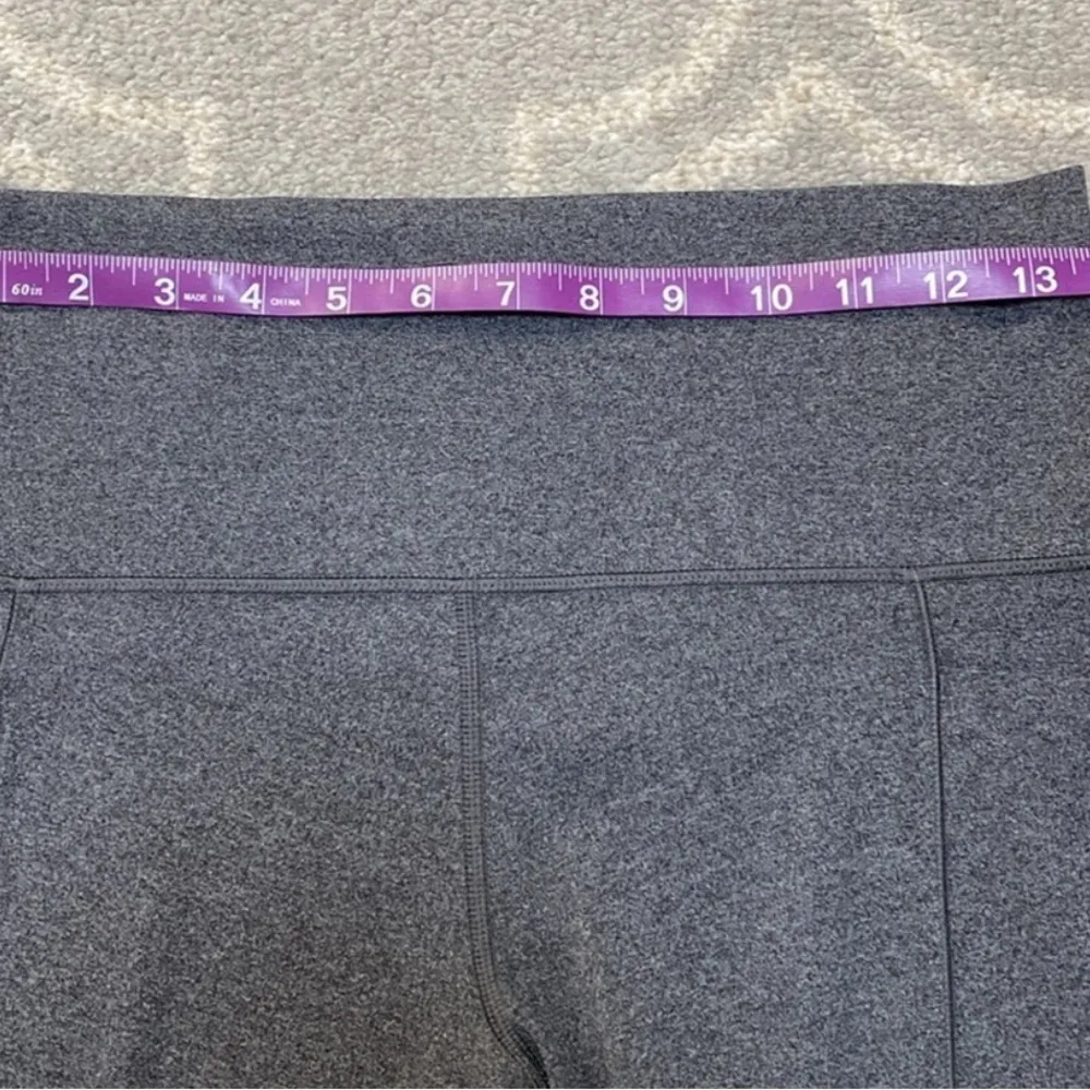Athleta Salutation 7/8 tights size M - Image 12
